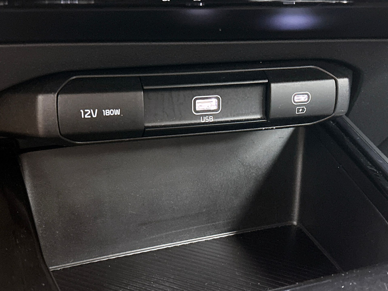 Kia e-Niro EV DynamicLine 64.8 kWh — photo 40