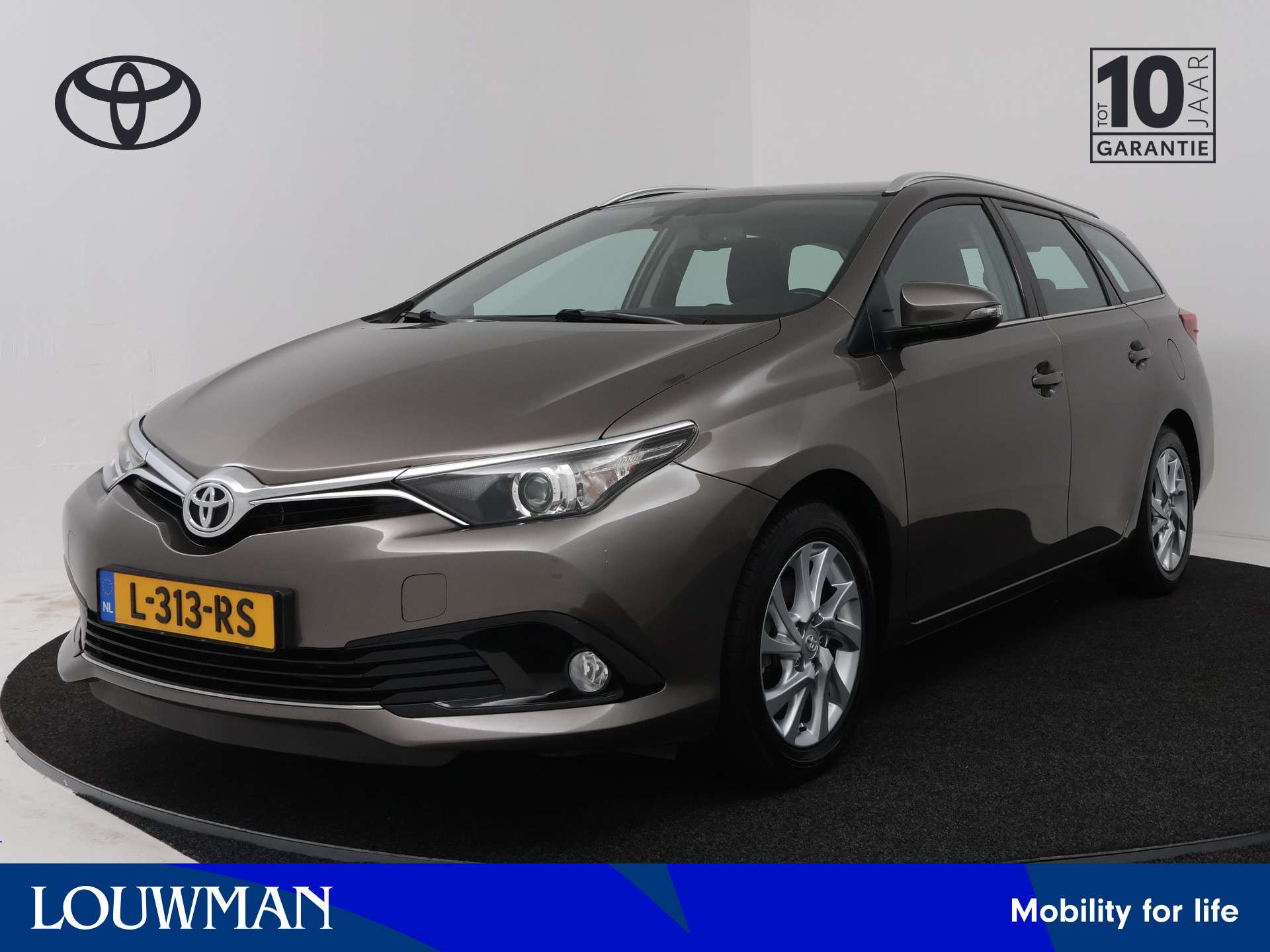 2017 Toyota AURIS