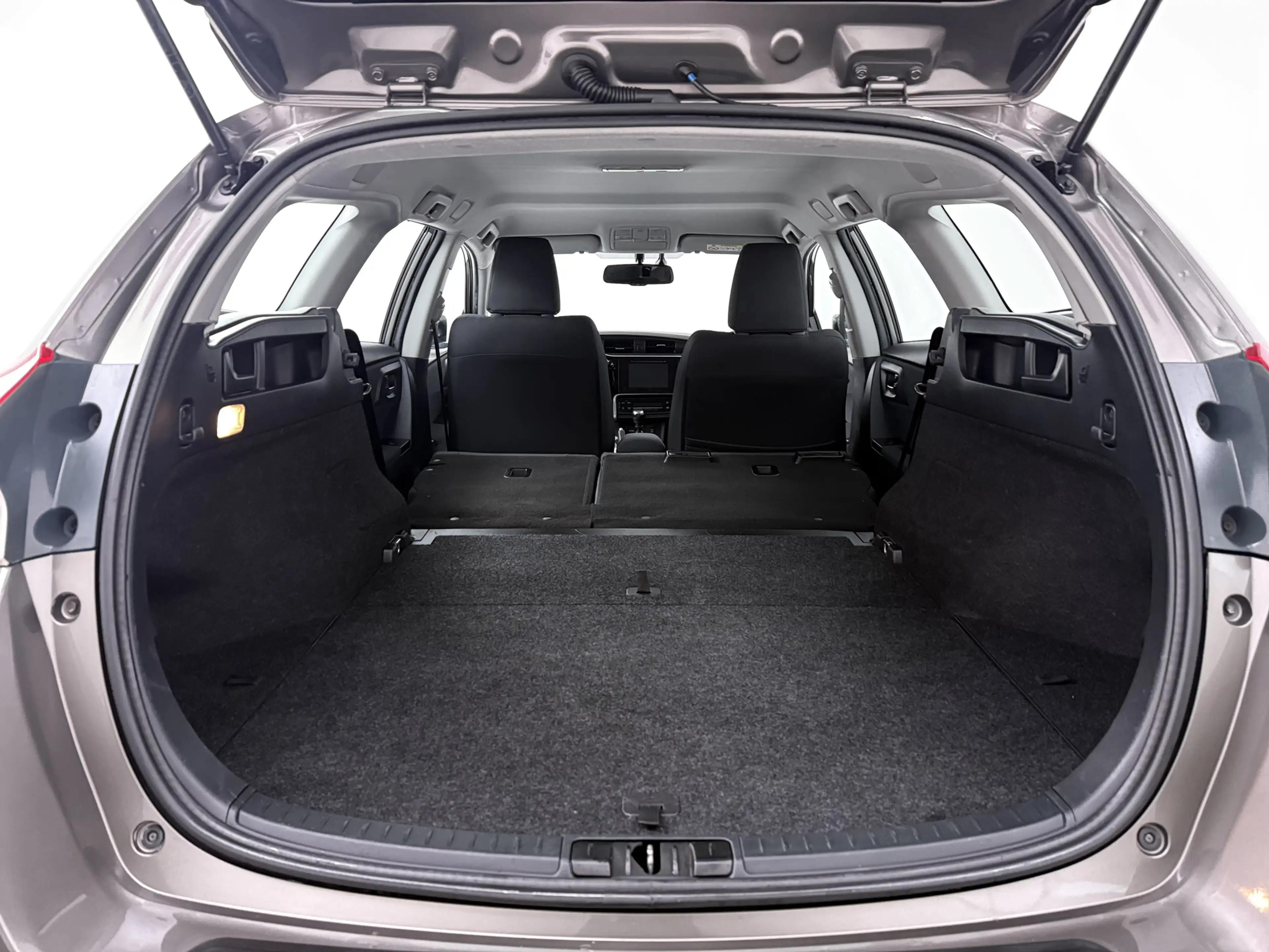 Toyota Auris Touring Sports 1.2T Dynamic | 1300kg trekgewicht | — photo 7