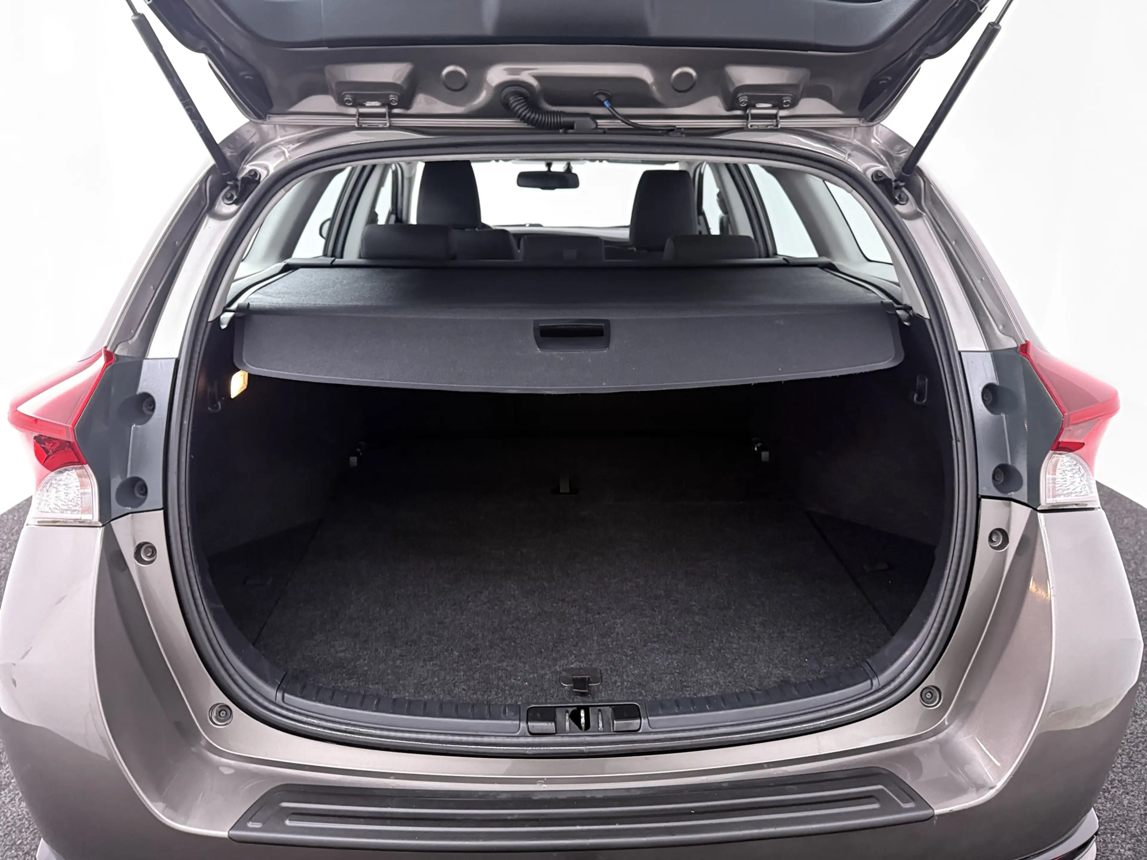 Toyota Auris Touring Sports 1.2T Dynamic | 1300kg trekgewicht | — photo 5