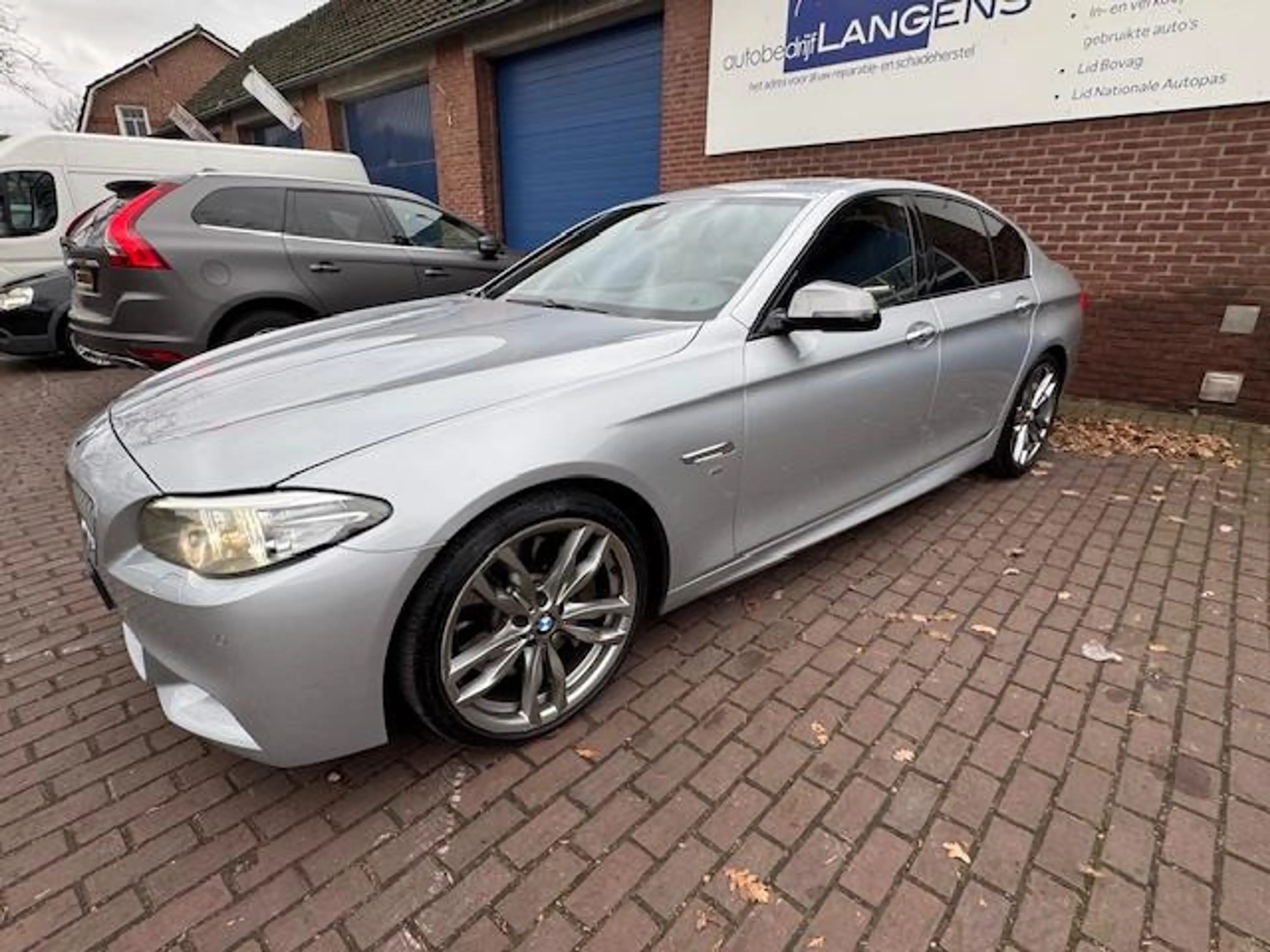 BMW M550 5-serie M550xd Navi, Camera , Memory, Head Up, enz — photo 2