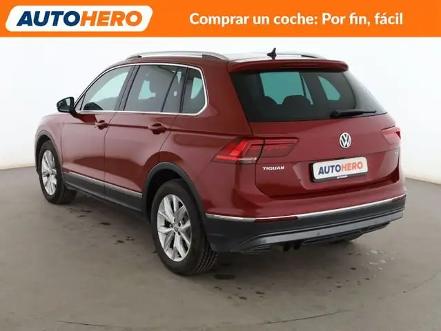 Volkswagen Tiguan view 4