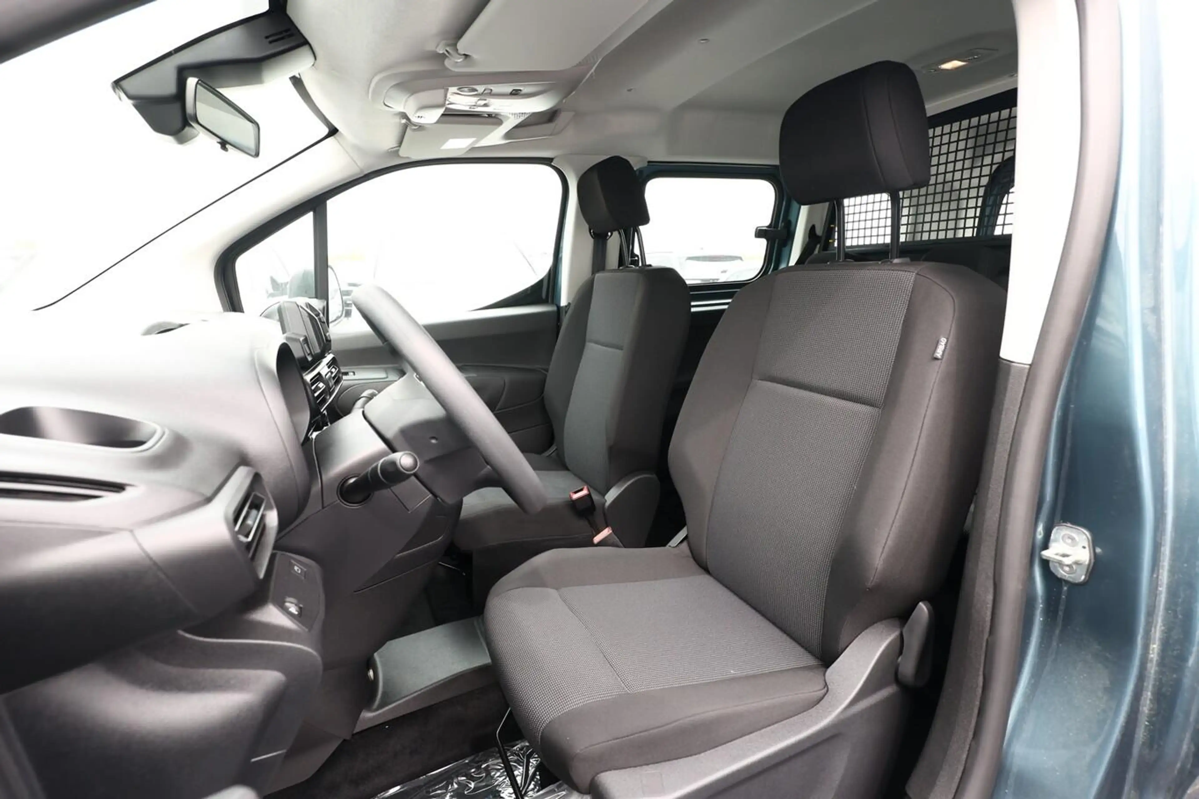 Opel Combo N1 Edition 5-Sitzer EcoLED PDC Spurh Klima 75 k... — photo 6