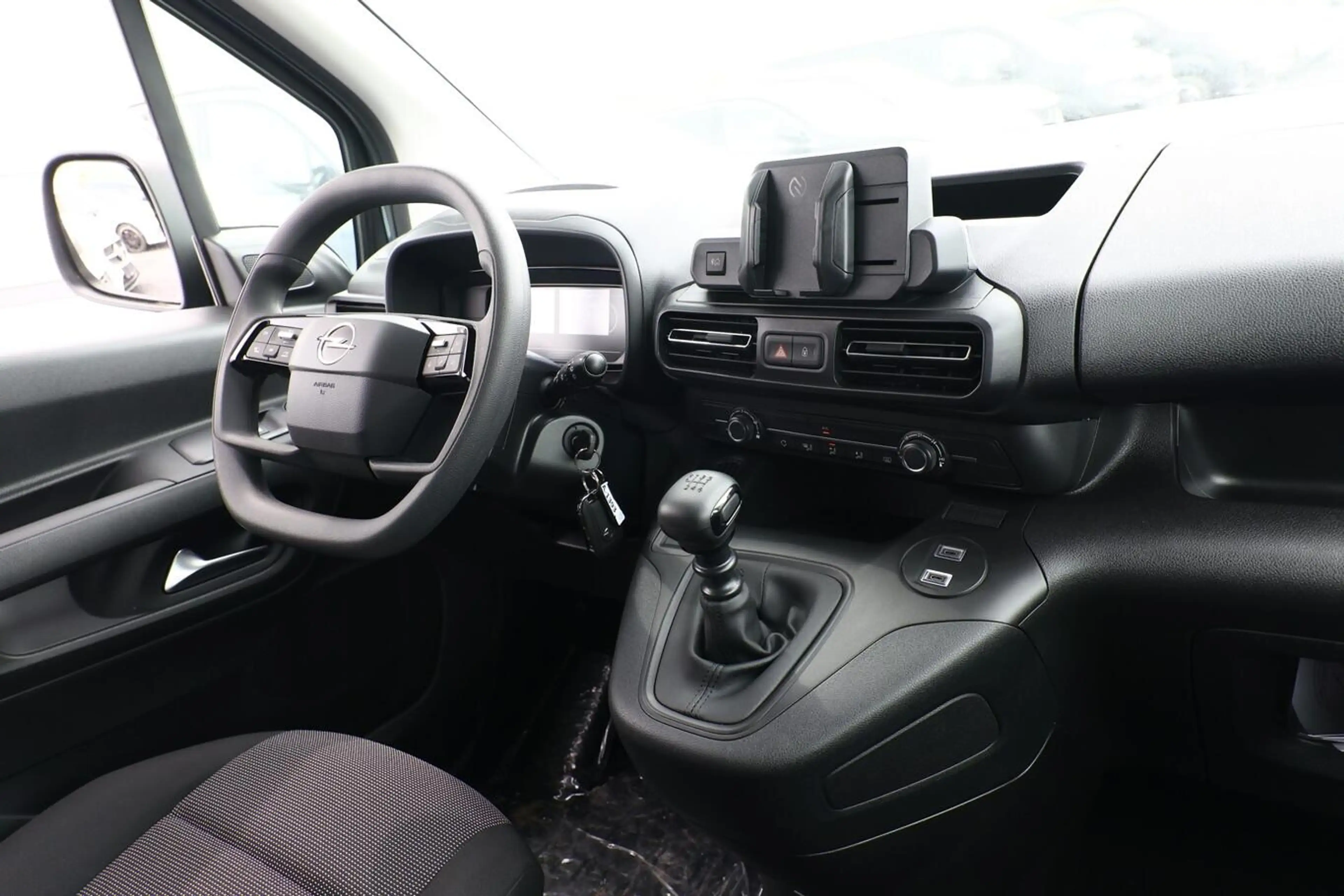 Opel Combo N1 Edition 5-Sitzer EcoLED PDC Spurh Klima 75 k... — photo 9