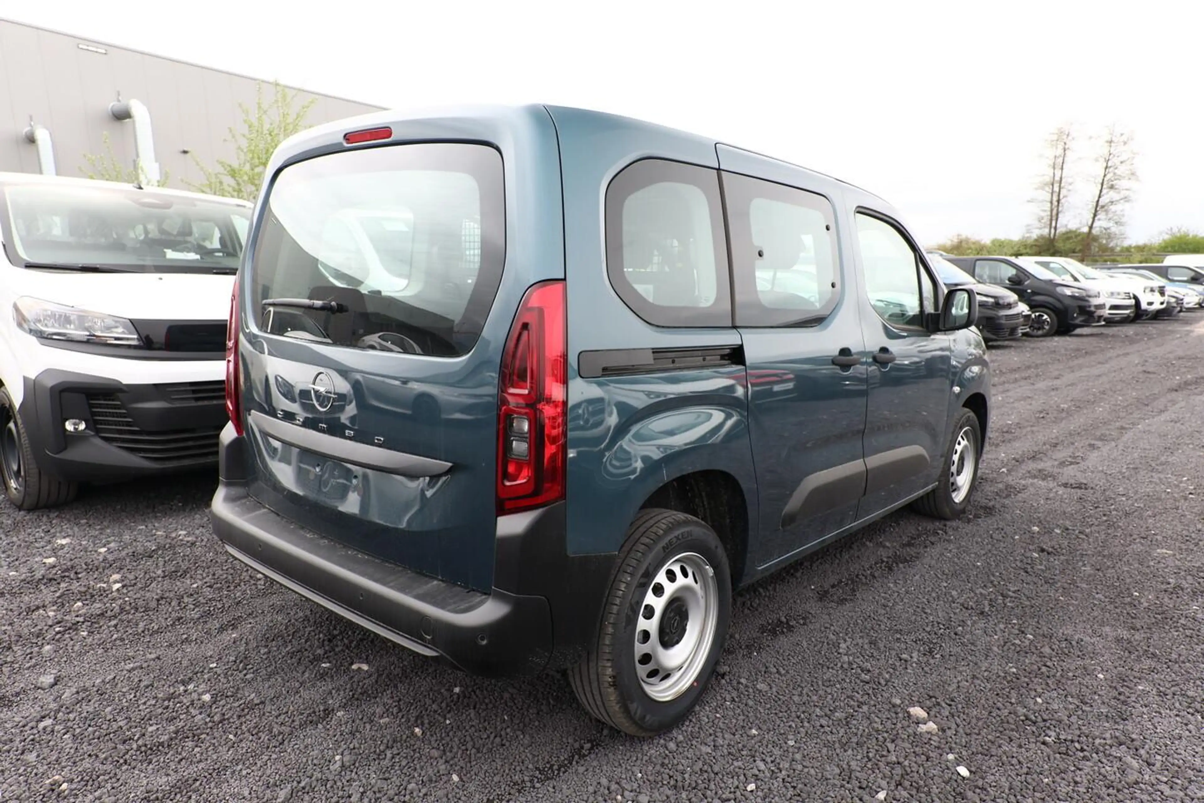 Opel Combo N1 Edition 5-Sitzer EcoLED PDC Spurh Klima 75 k... — photo 3