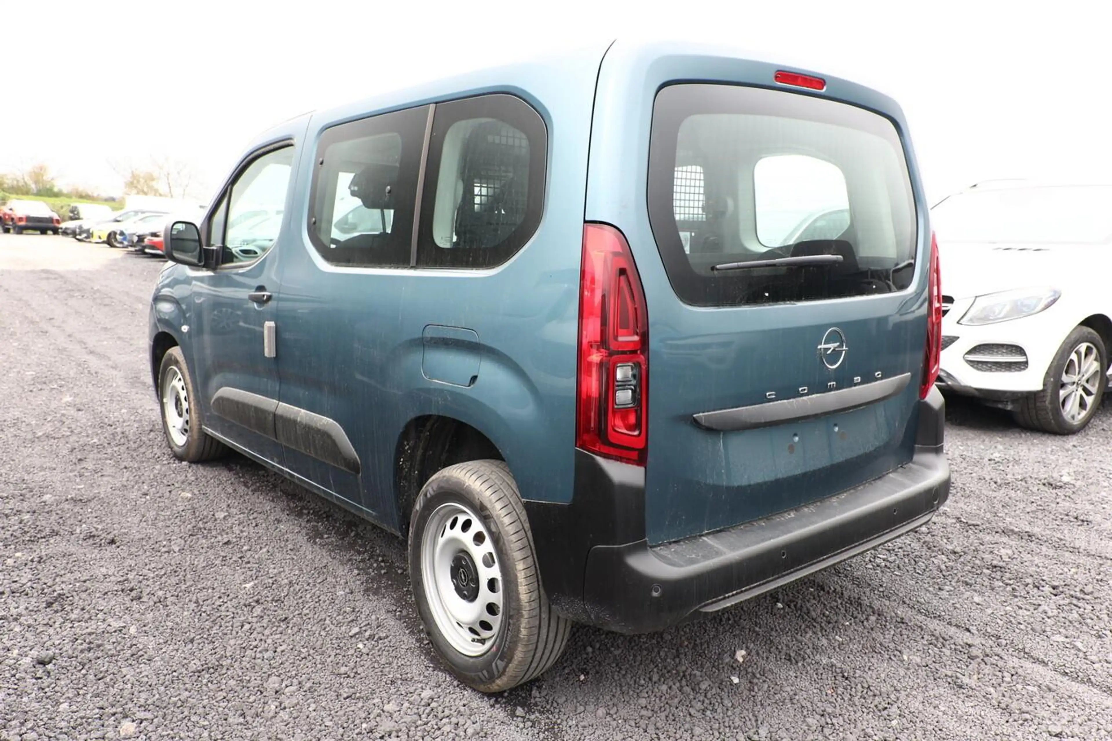 Opel Combo N1 Edition 5-Sitzer EcoLED PDC Spurh Klima 75 k... — photo 4