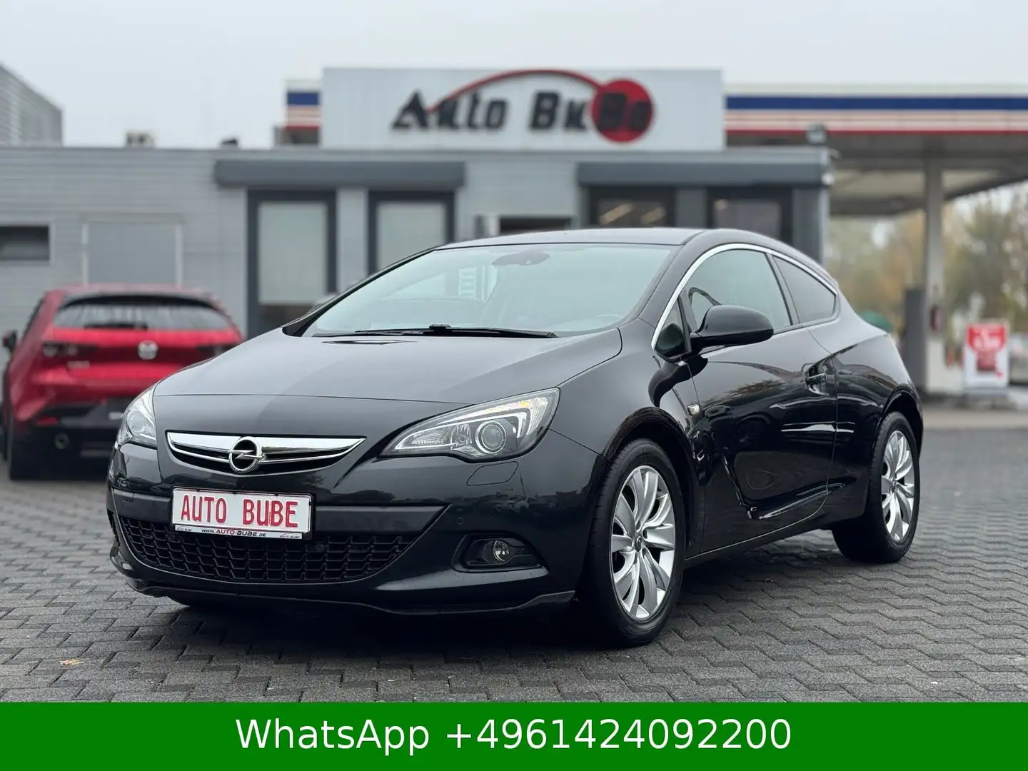 Opel Astra J GTC Innovation BI-XENON Schwarz - 1