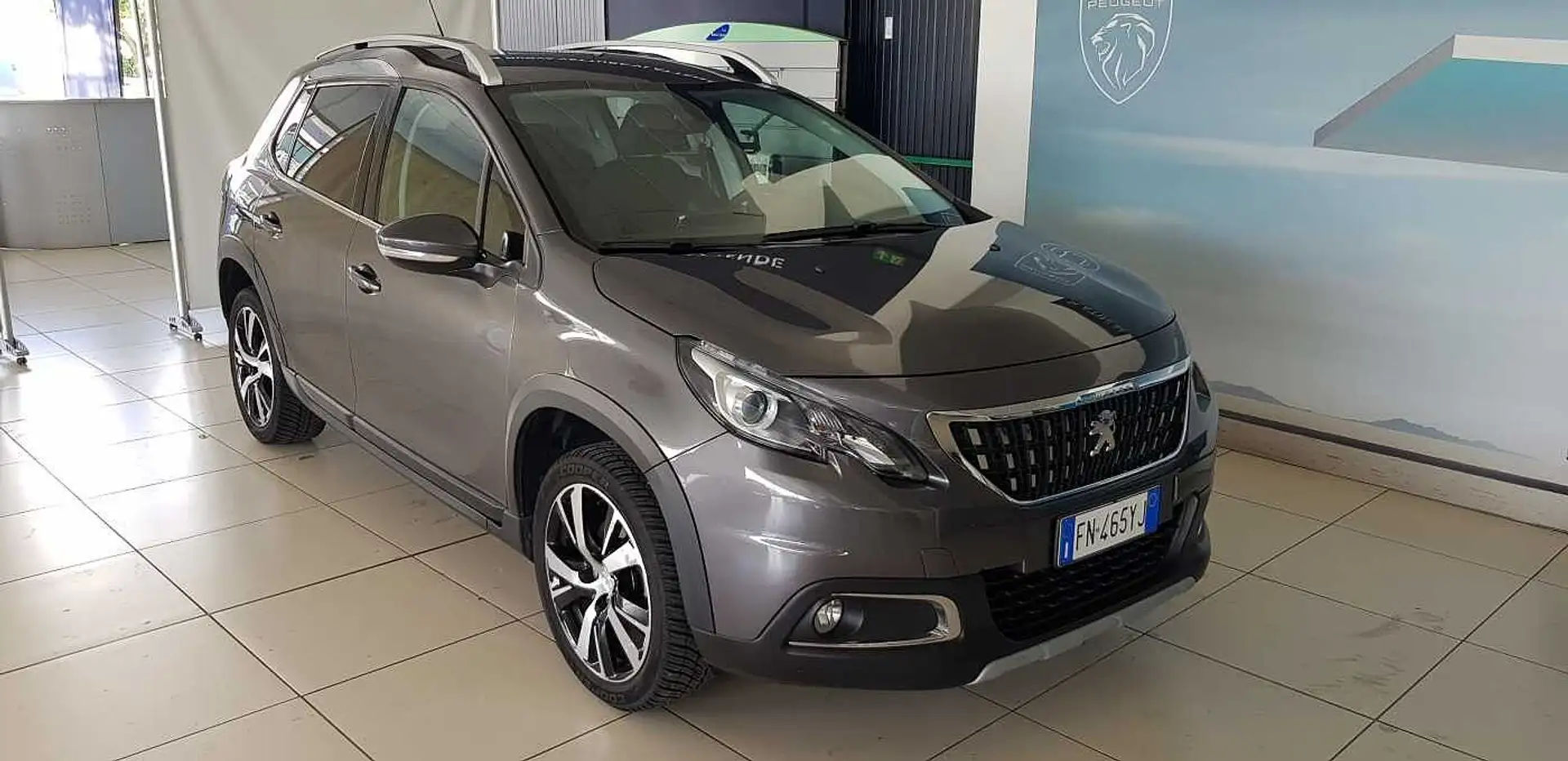 Peugeot 2008 benzina Turbo 110 EAT6 S&S Allure Grau - 1