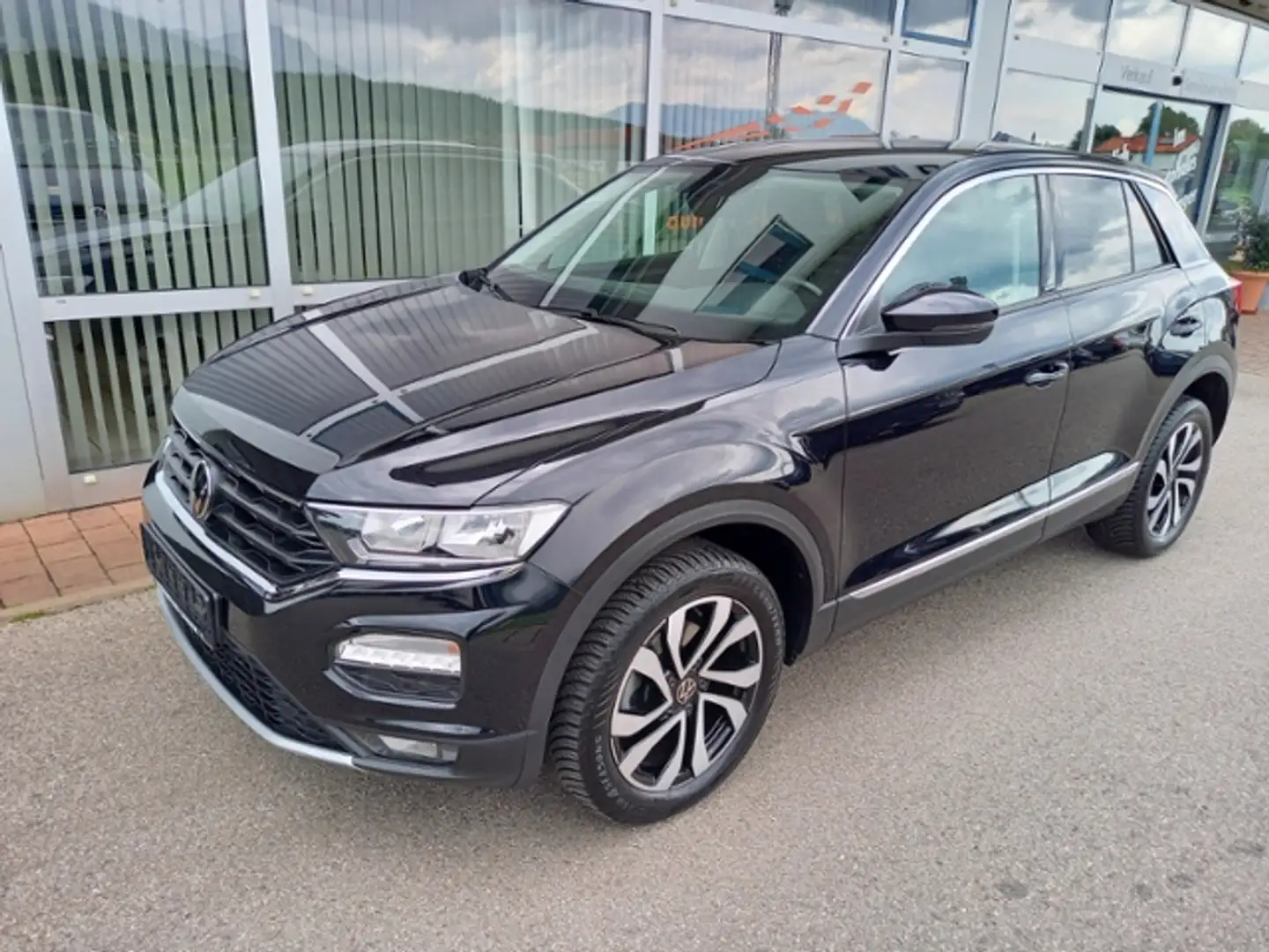 Volkswagen T-Roc Active NAVI SHZ PDC CLIMATRONIC Noir - 2