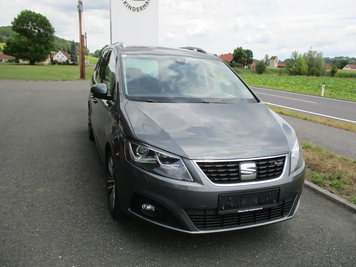 SEAT Alhambra FR-Line DSG Grau - 1