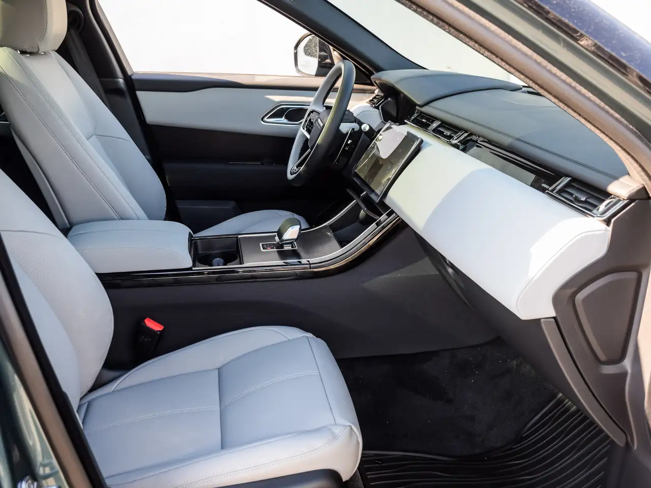 Land Rover Range Rover Velar снимка Land Rover Range Rover Velar