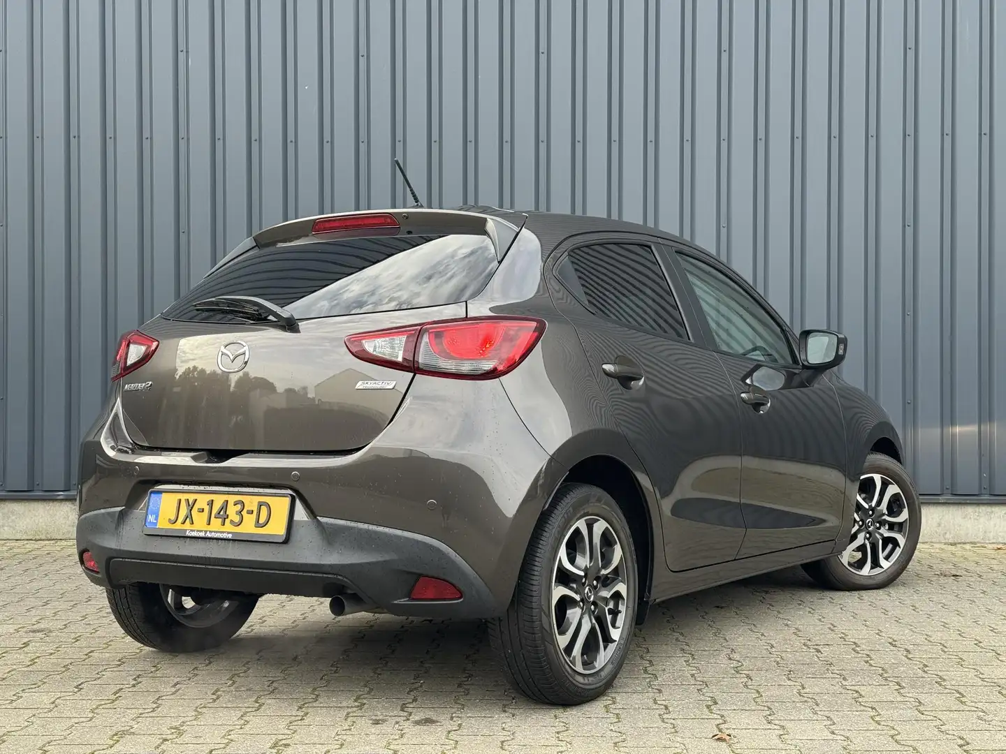 Mazda 2 1.5 Skyactiv-G GT-M Line | Navi | Stoelverwarming Bruin - 2