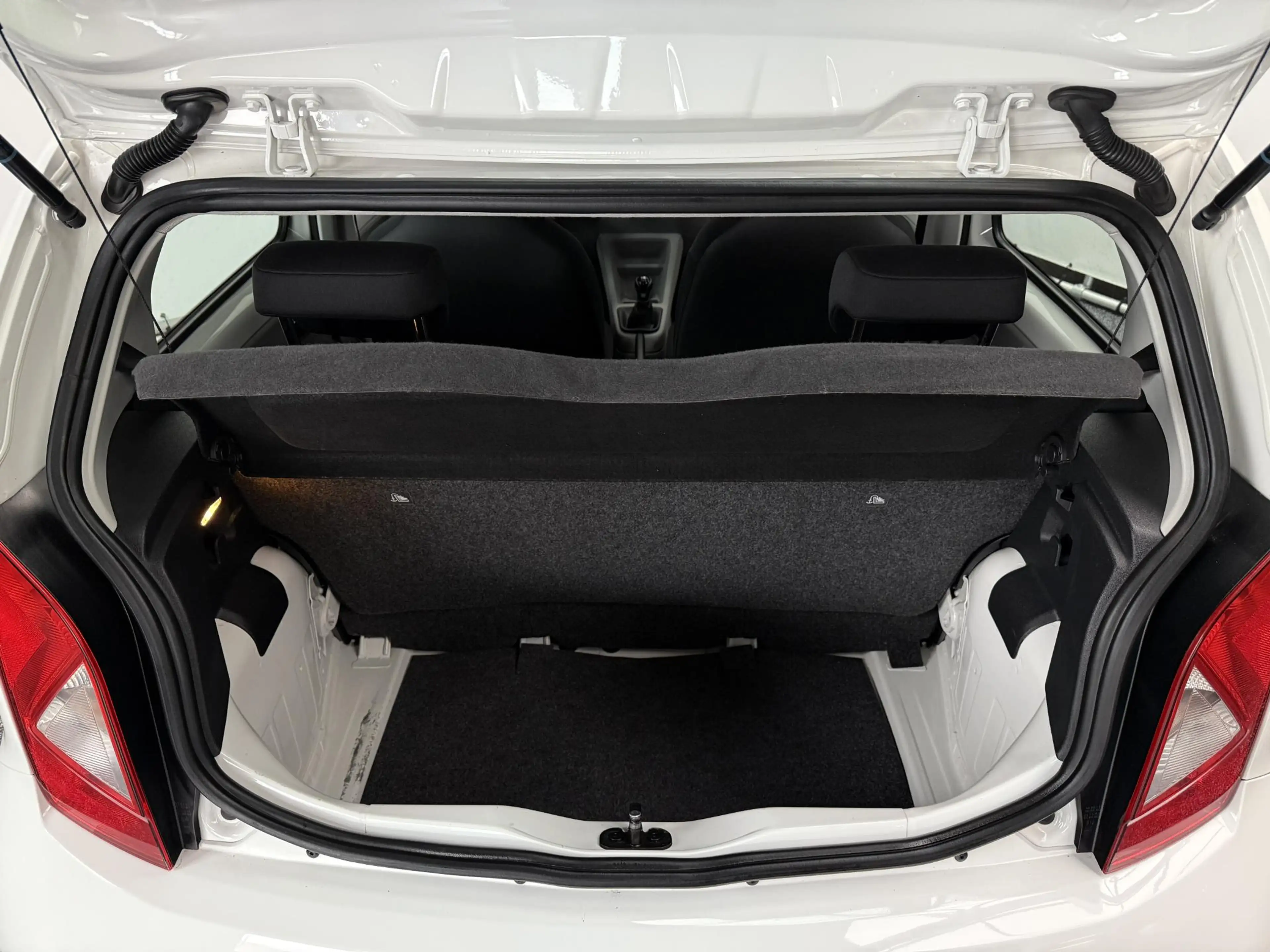 SEAT Mii 1.0 Style | Airco | 5 Deurs | Nwe koppeling & nwe — photo 7