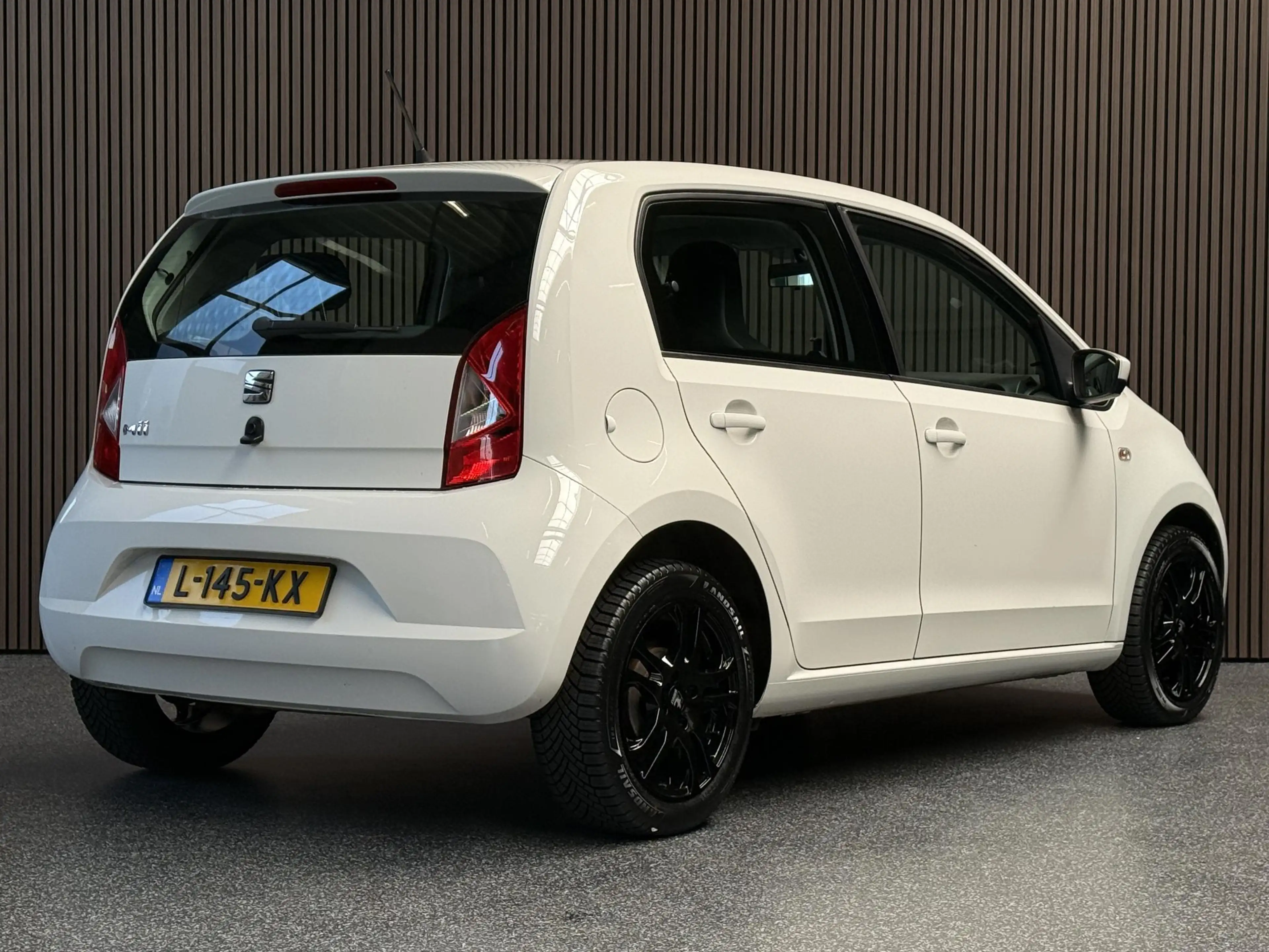 SEAT Mii 1.0 Style | Airco | 5 Deurs | Nwe koppeling & nwe — photo 2