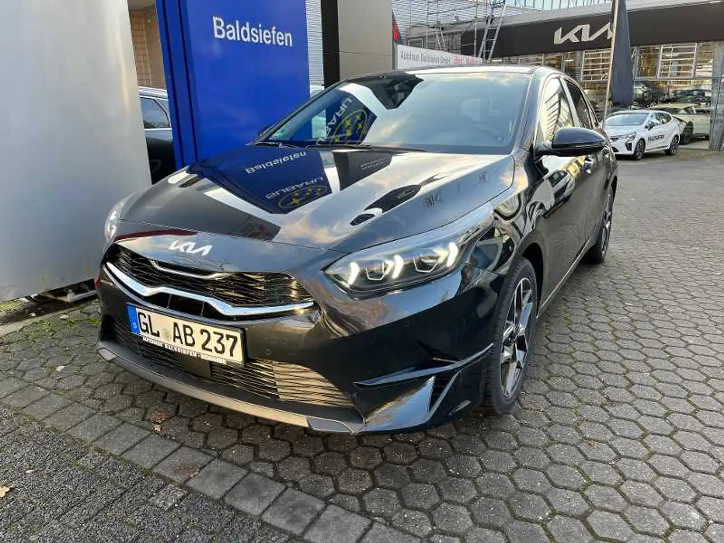 Kia Ceed / cee'd Ceed 1.5 T-GDI Ultimate Edition 140 DCT,Style Schwarz - 1