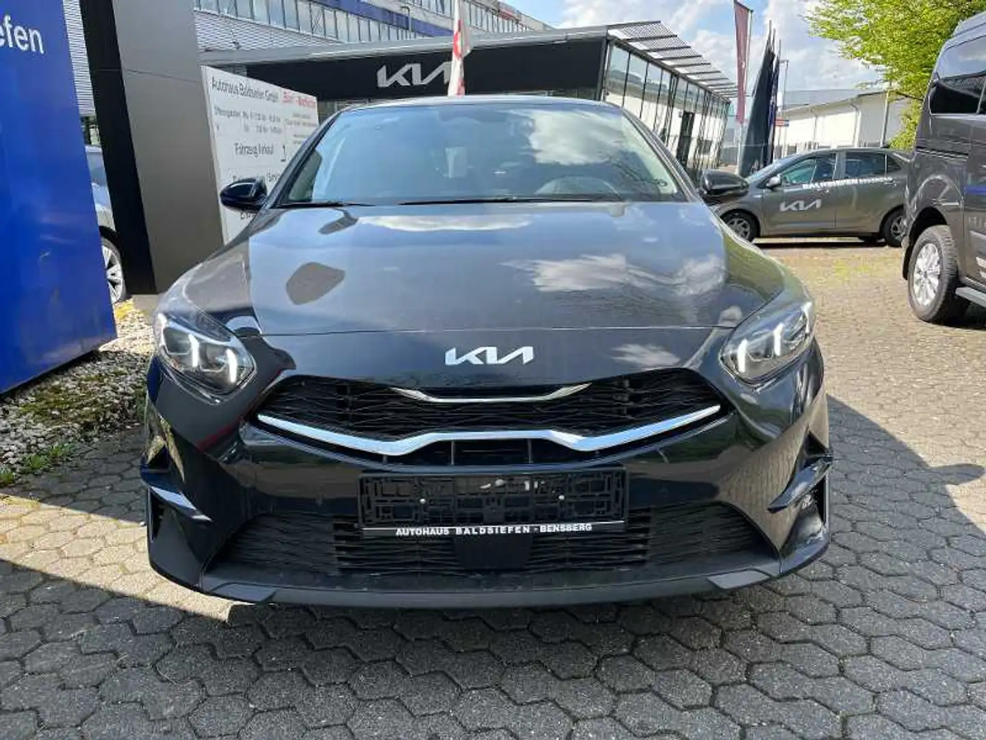 Kia Ceed / cee'd cee´d 1.5 T-GDI Ultimate Edition *Aktion* Schwarz - 2