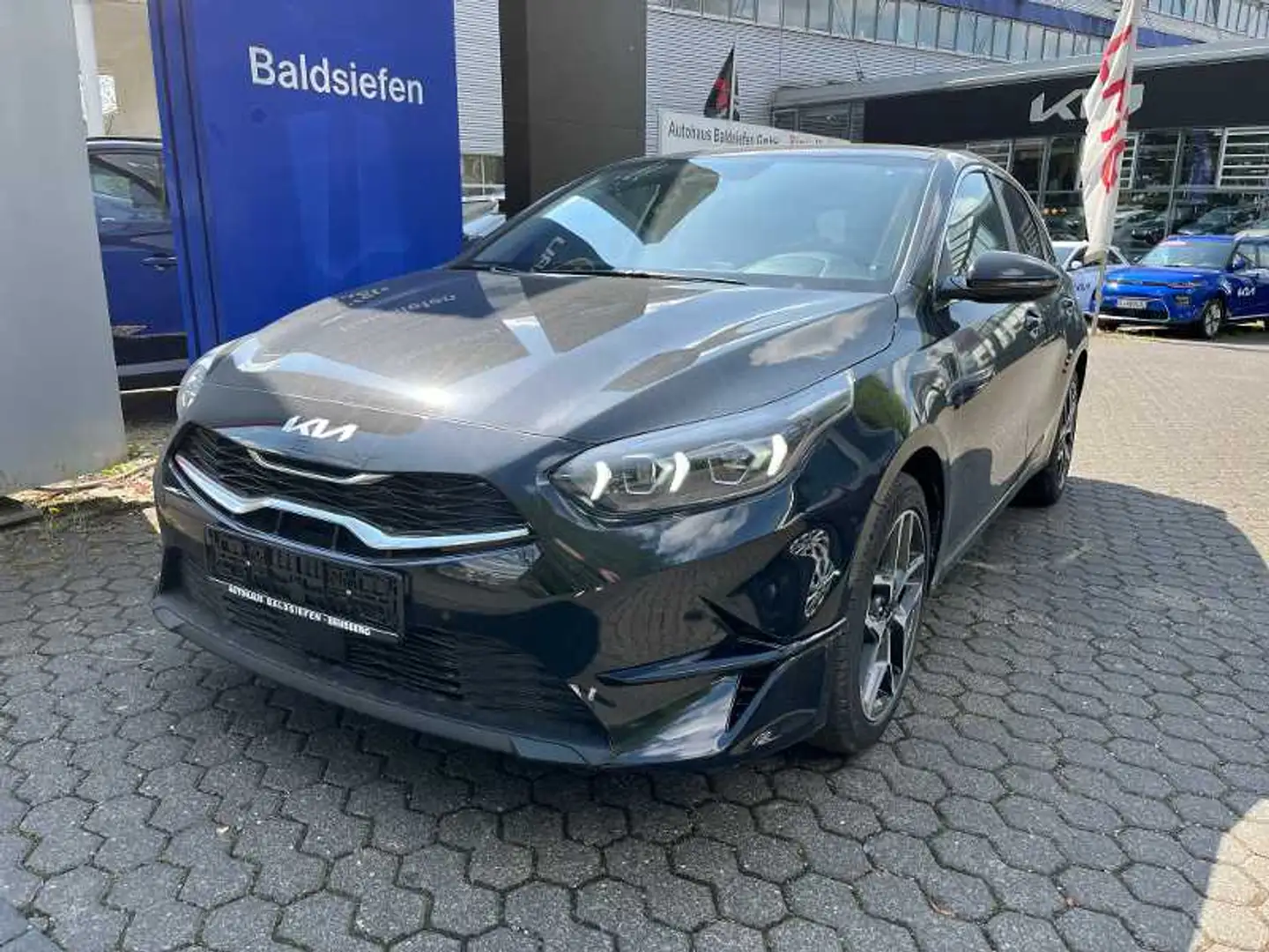 Kia Ceed / cee'd cee´d 1.5 T-GDI Ultimate Edition *Aktion* Schwarz - 1