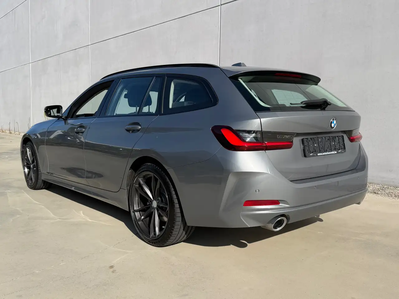 BMW 3 Series dA Touring xDrive Euro 6ef / CARPLAY / FULL LED / NIEUWSTAAT, миниатюра 3