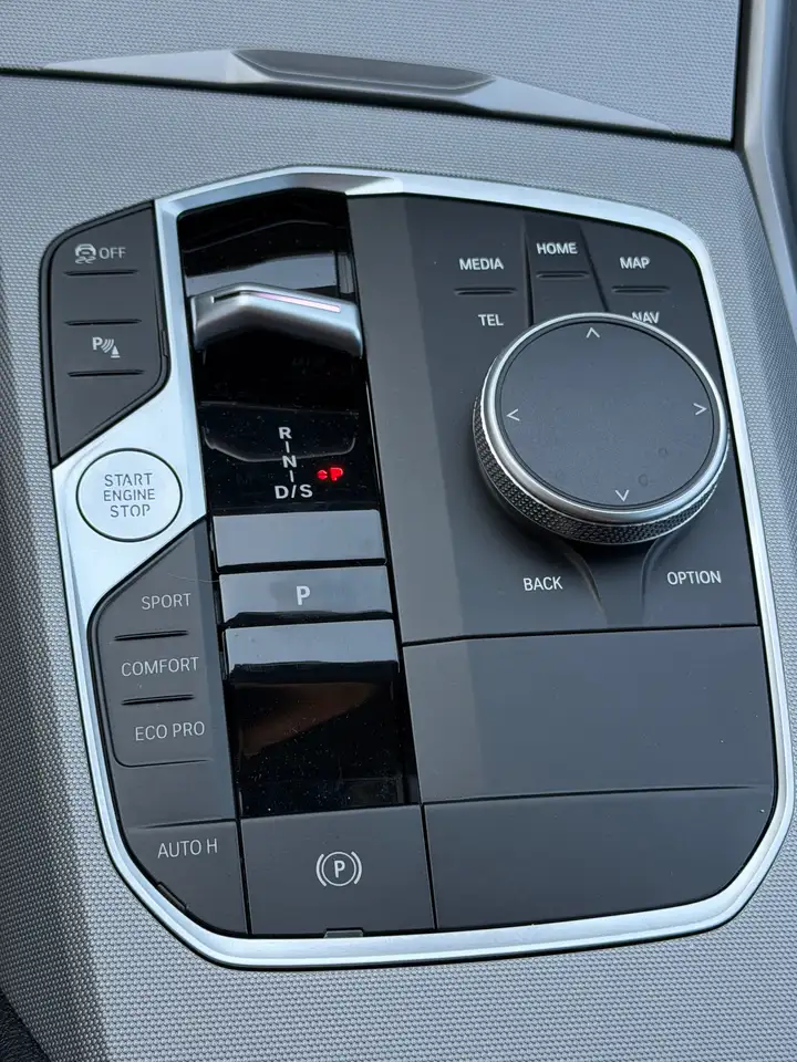 BMW 3 Series dA Touring xDrive Euro 6ef / CARPLAY / FULL LED / NIEUWSTAAT, миниатюра 16