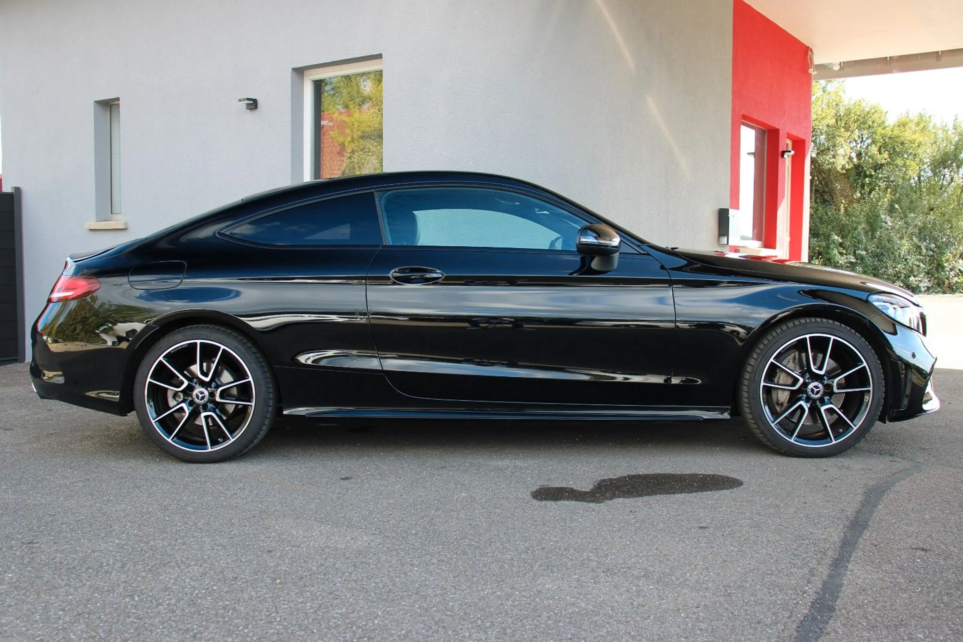 Mercedes-Benz C 300 Coupe AMG Line*Burmester*Pano*DC*Multibeam — photo 7