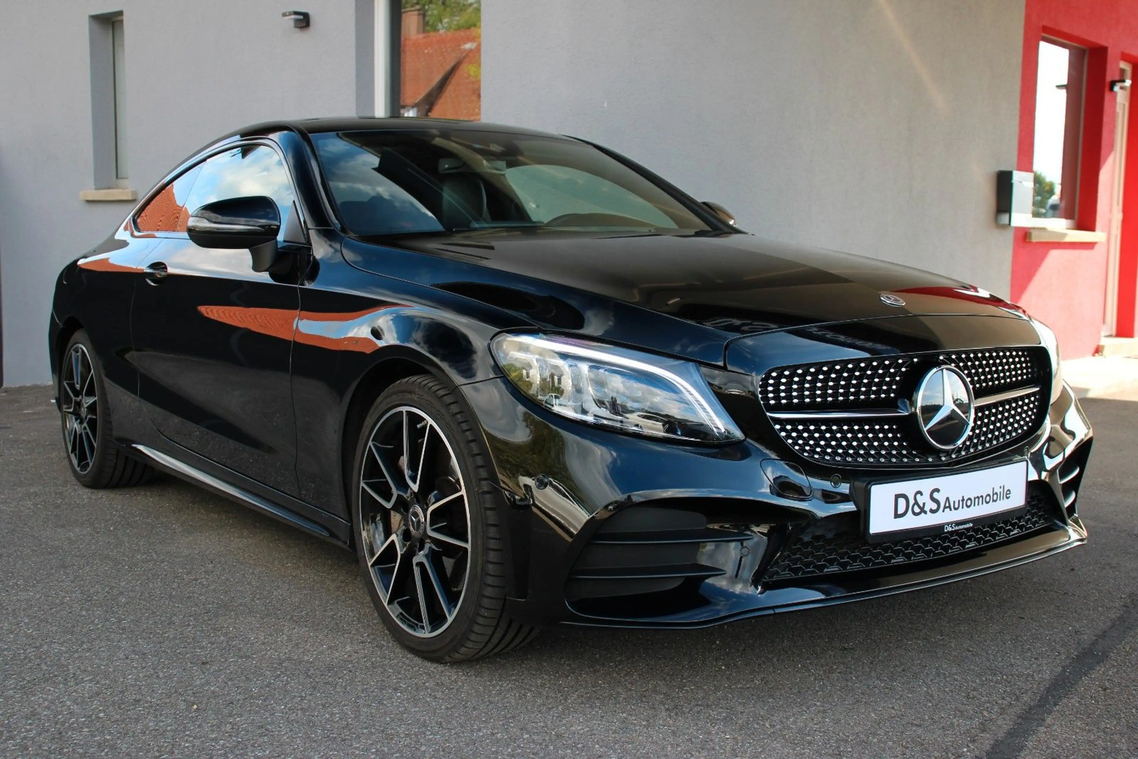 Mercedes-Benz C 300 Coupe AMG Line*Burmester*Pano*DC*Multibeam — photo 8
