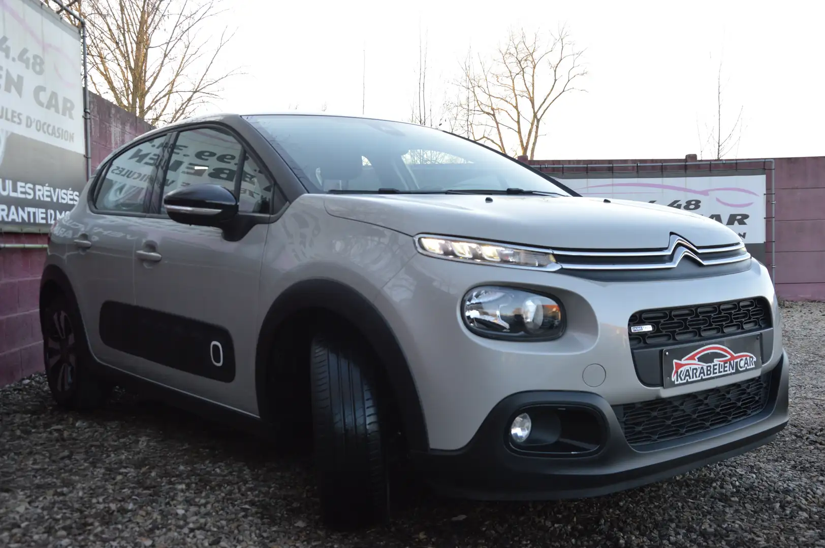 Citroen C3 1.2i PureTech Shine NEUF NAV CAM CLIM 22.495KM GAR Gris - 2