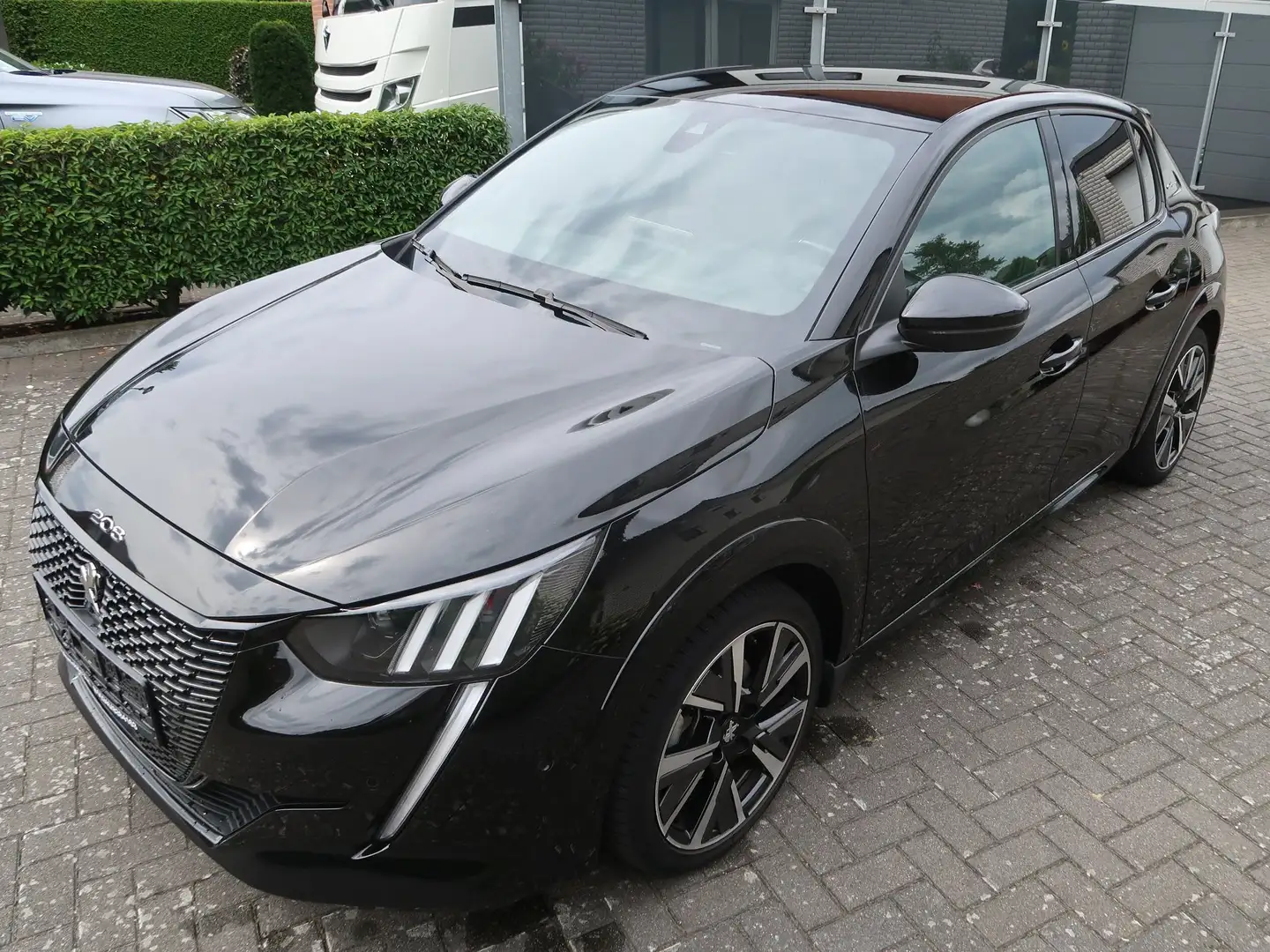 Peugeot 208 GT-Line *Navi*Teilleder*LED* Schwarz - 1