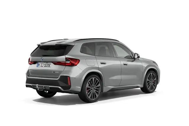 BMW X1 view 2