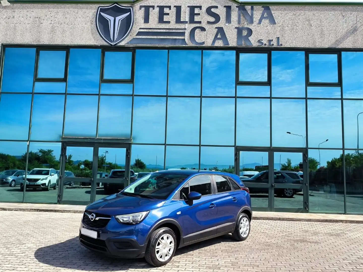 Opel Crossland X 1.5 ECOTEC D 120CV Blauw - 1