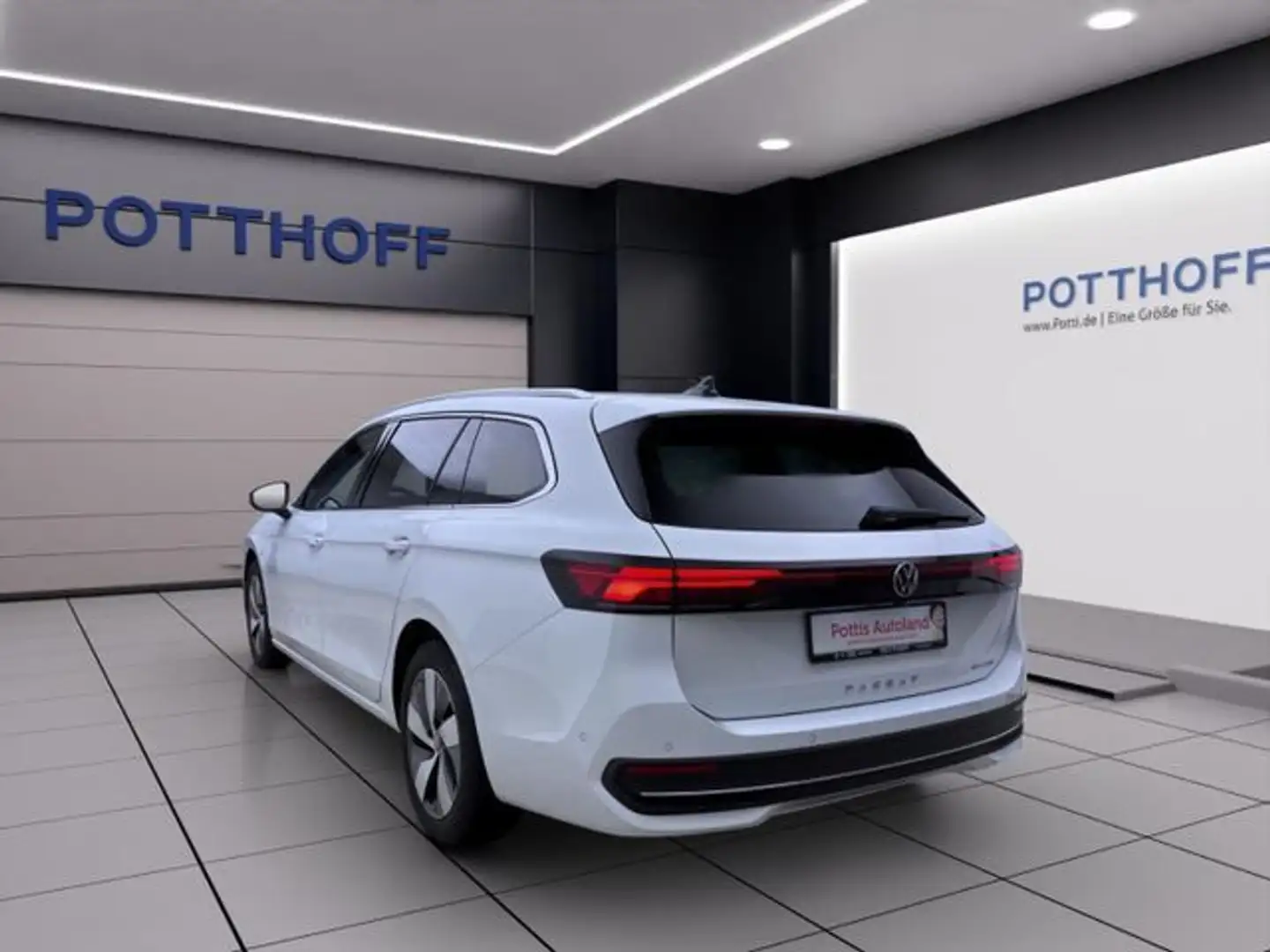 Volkswagen Passat Variant 1.5 TSI eHybrid DSG BUSINESS AHK Weiß - 2
