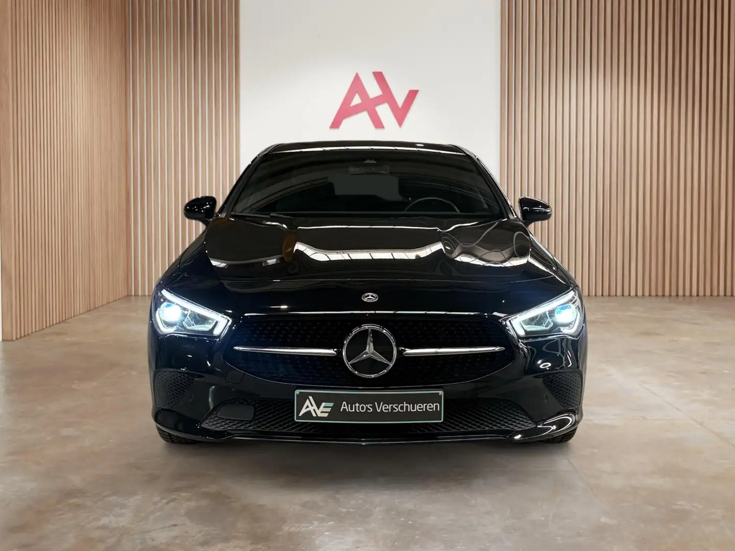 Mercedes-Benz CLA 250 e Shooting Brake Night Pack ** Camera | Ambient... Black - 2