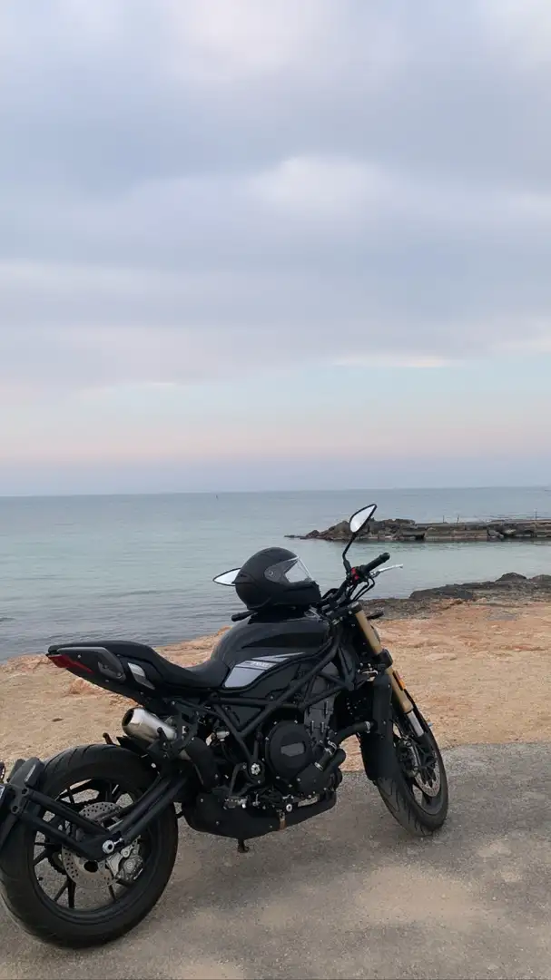 Benelli 752 S 2021 Nero - 1
