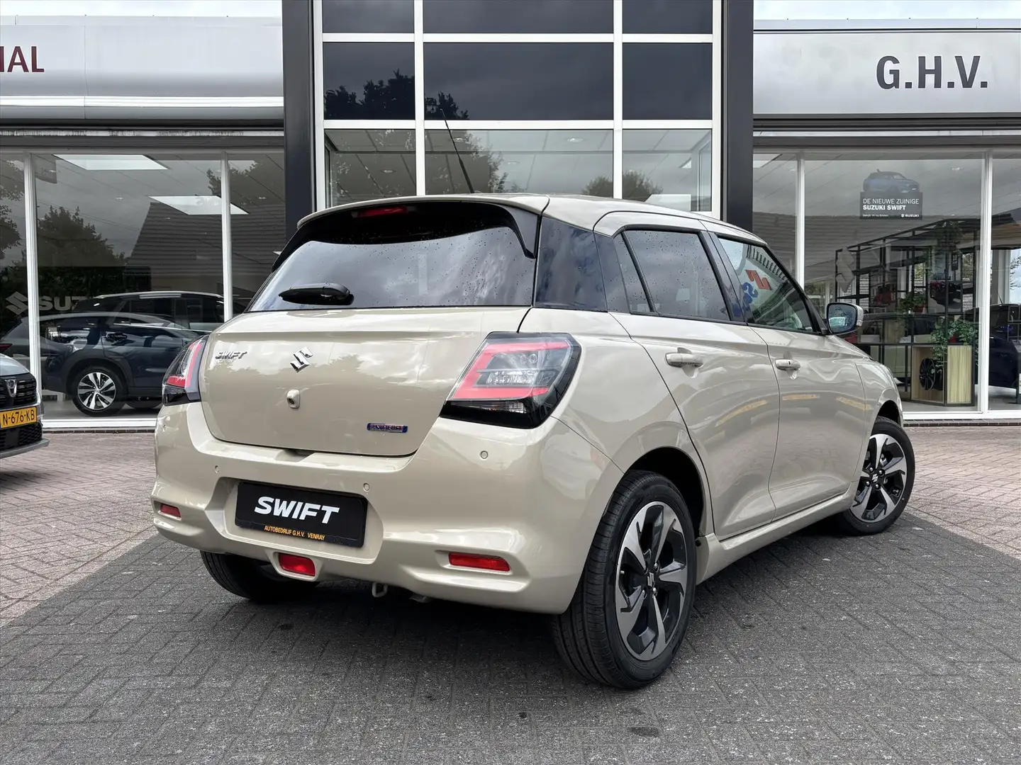 Suzuki Swift 1.2 Smart Hybrid 83pk Style Beige - 2