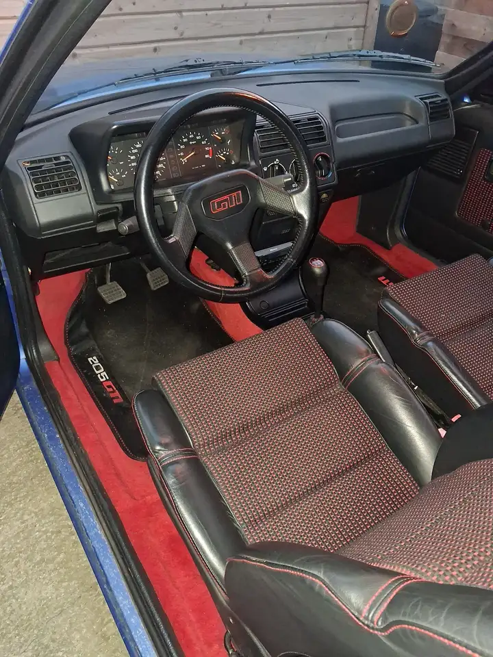 Peugeot 205 GTI 1.9 16v, foto 6