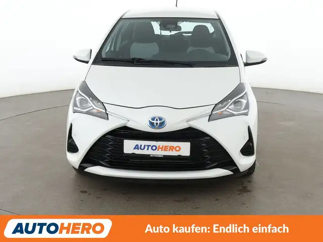 Toyota Yaris view 9