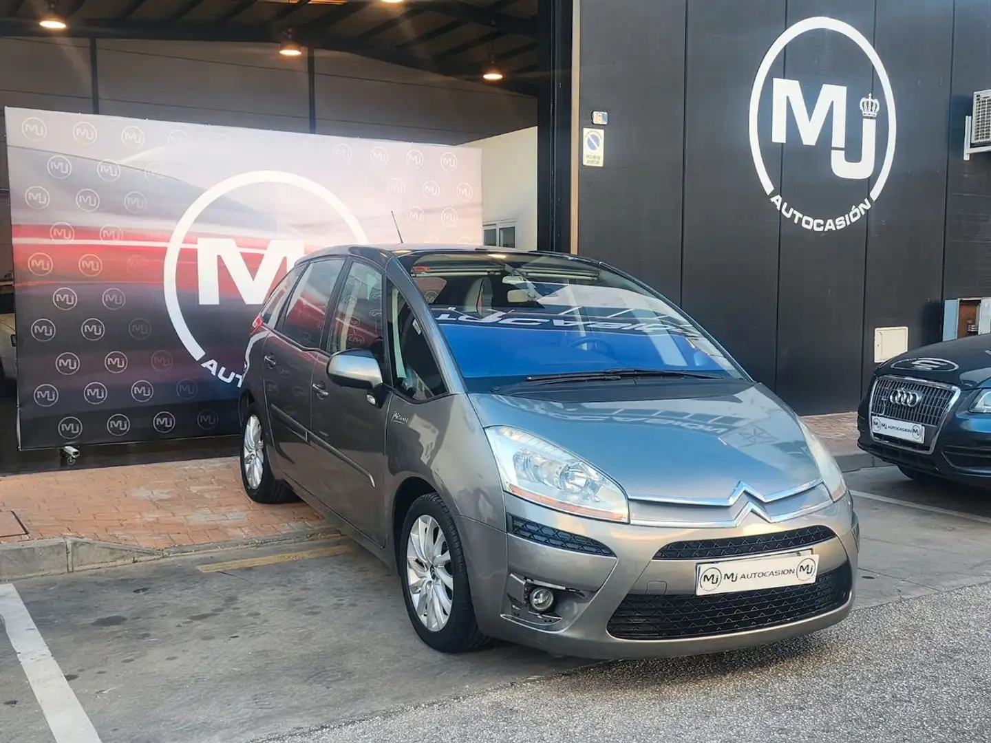 Citroen C4 Picasso 1.6HDI Premier Beige - 1