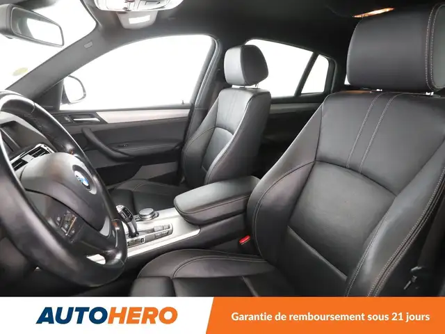 BMW X4 view 10