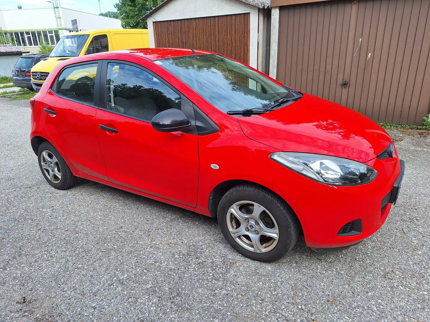 Mazda 2 Mazda 2 1,3i CE CE Rot - 1