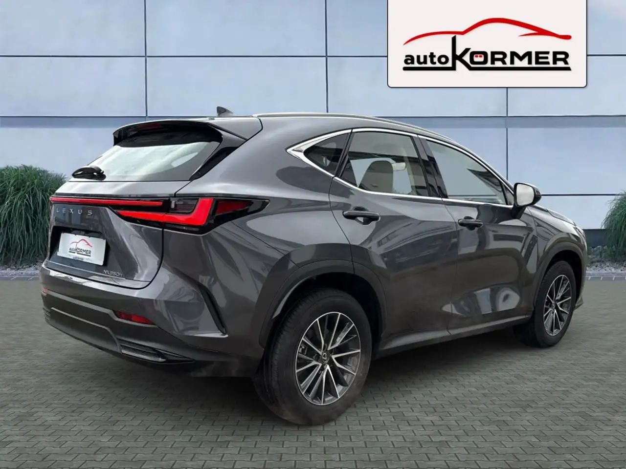 Lexus NX 350h E-FOUR Business CarPlay,LED,Kamera,el.Heckklappe 2