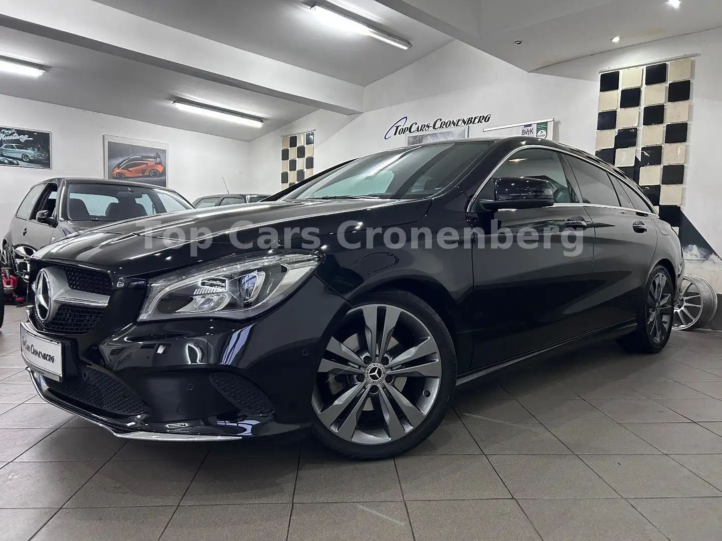 Mercedes-Benz CLA 180 *Leder*LED*Navi*46TKM*EU6* Schwarz - 2
