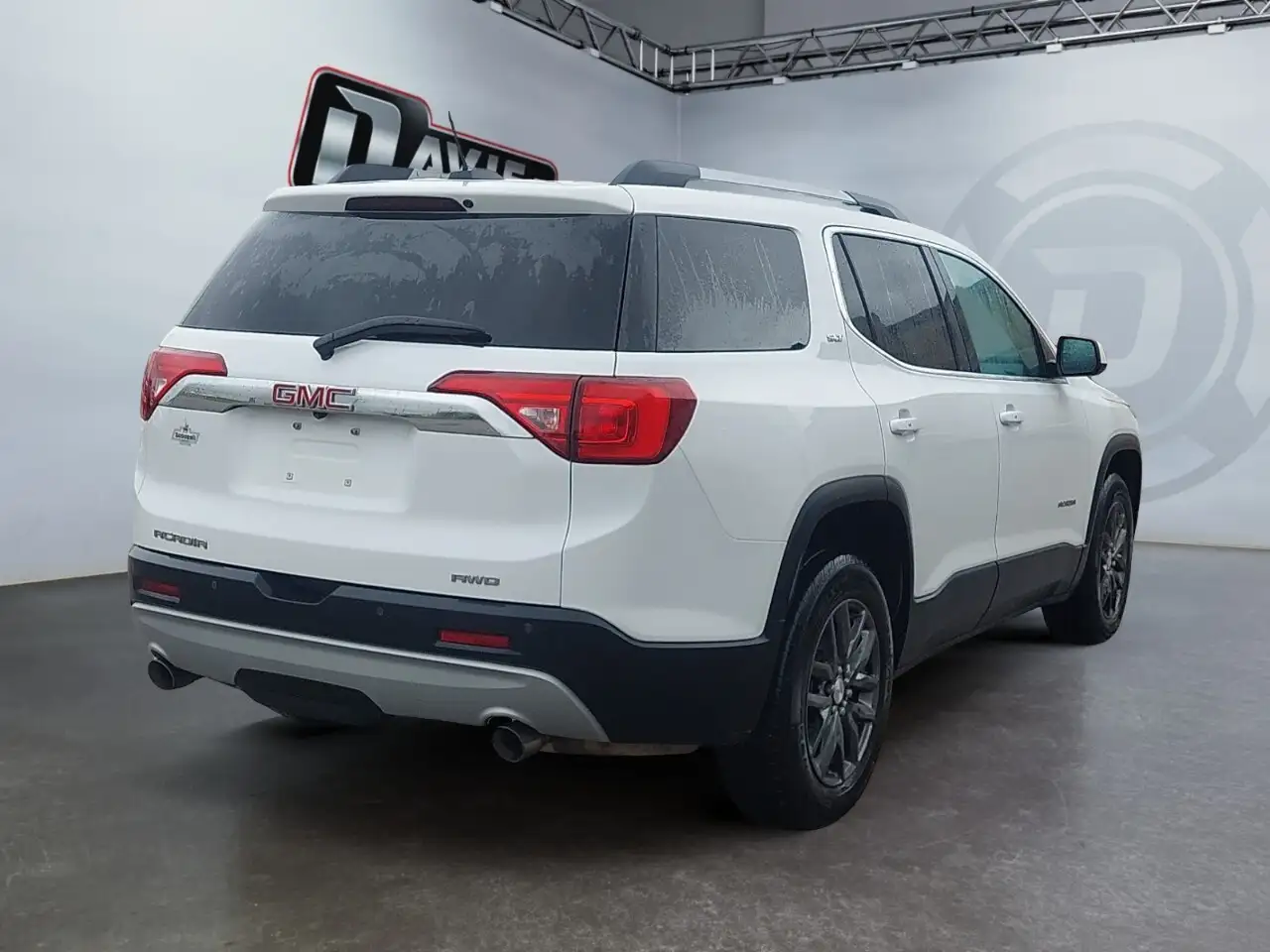 GMC Acadia photo GMC Acadia