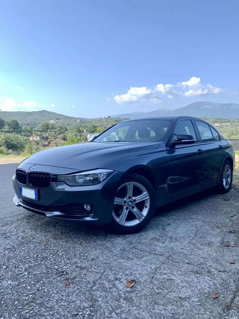 BMW 318 f30 automatica - 1