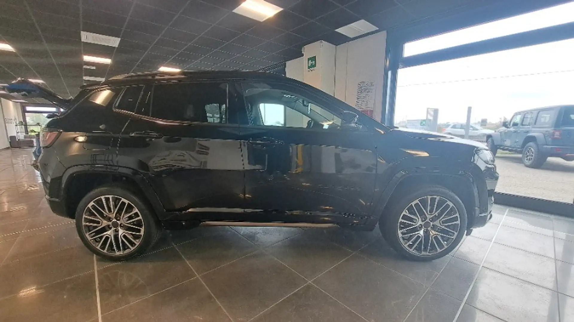 Jeep Compass 1.5 Turbo T4 MHEV Altitude KM0 PRONTA CONSEGNA Nero - 1