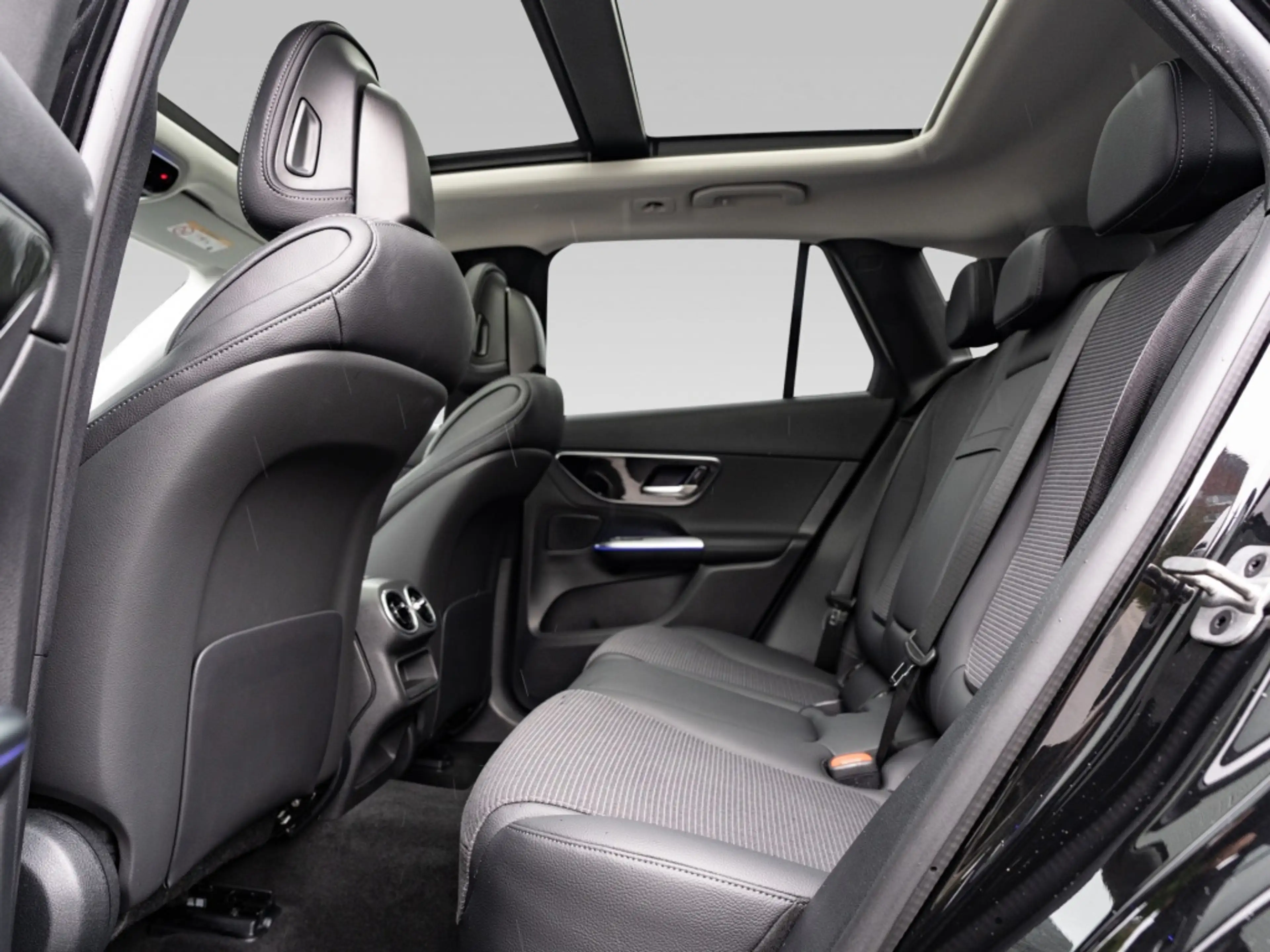 Mercedes-Benz GLC 220 d 4M , AVANTGARDE MEMO AHK KAMERA PANO — photo 10