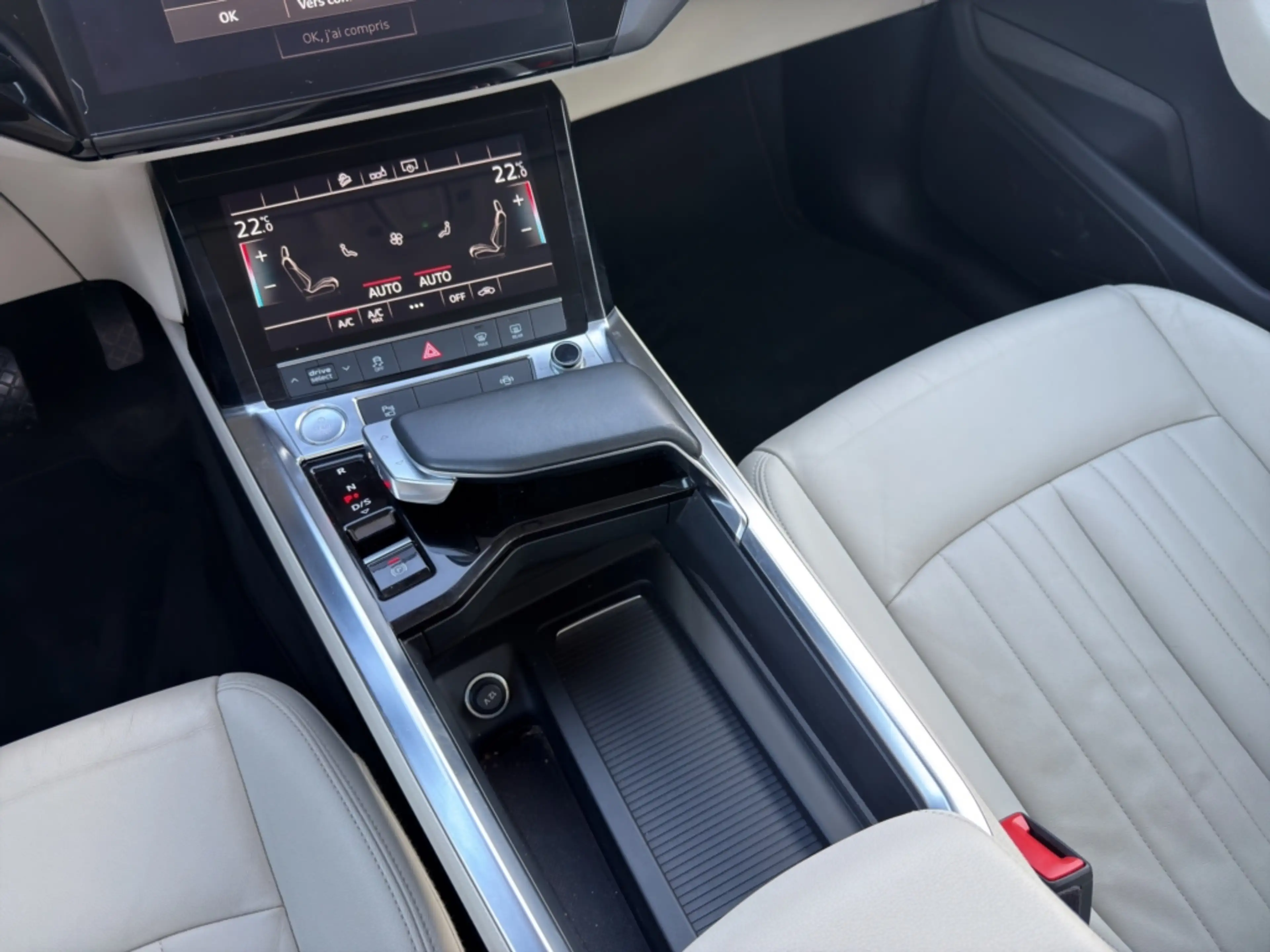 Audi e-tron 50 Quattro 71 kWh - 313 ch (230 kW) — photo 14