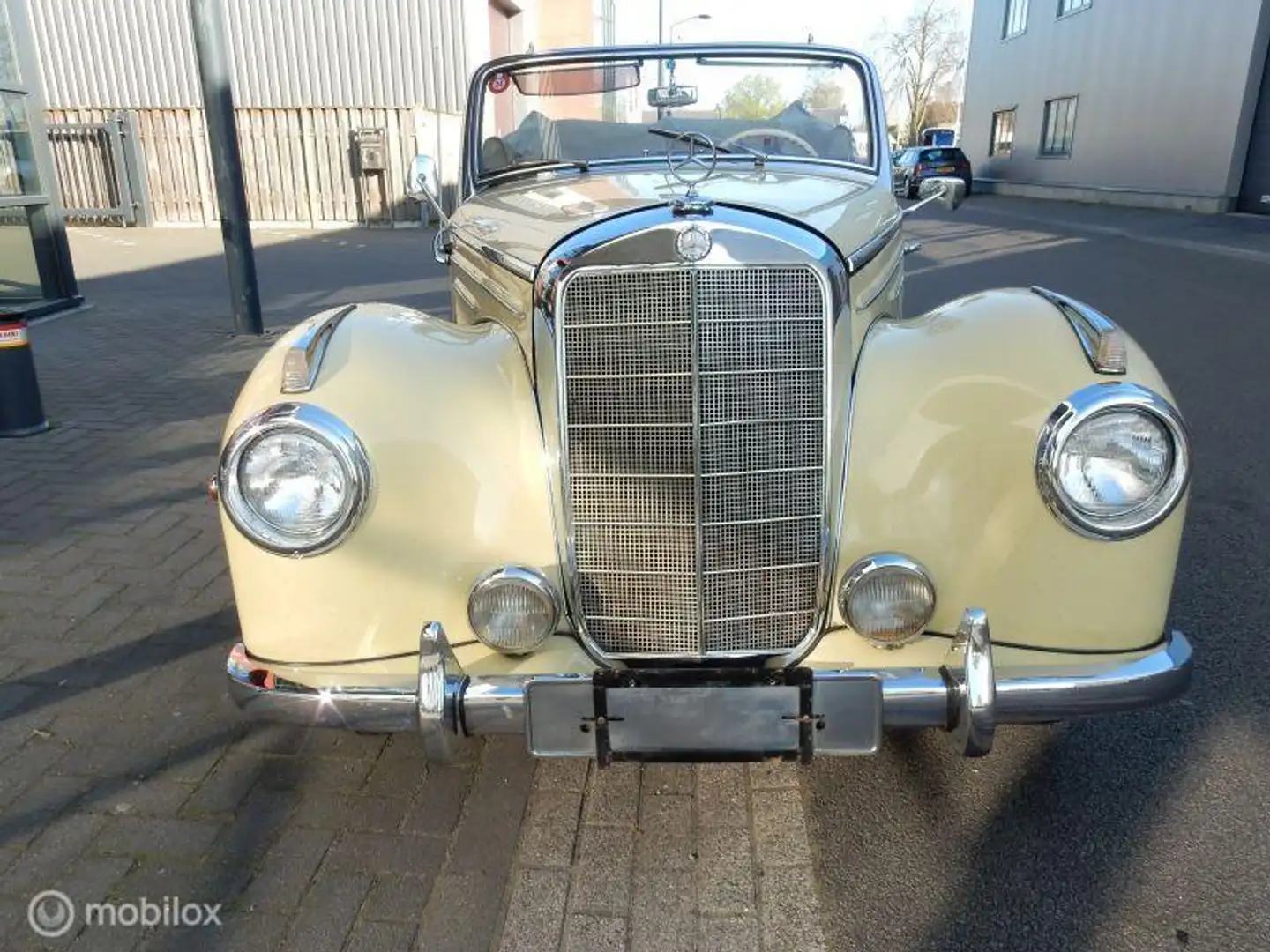 Mercedes-Benz 220 220A CONVERTIBLE Weiß - 2