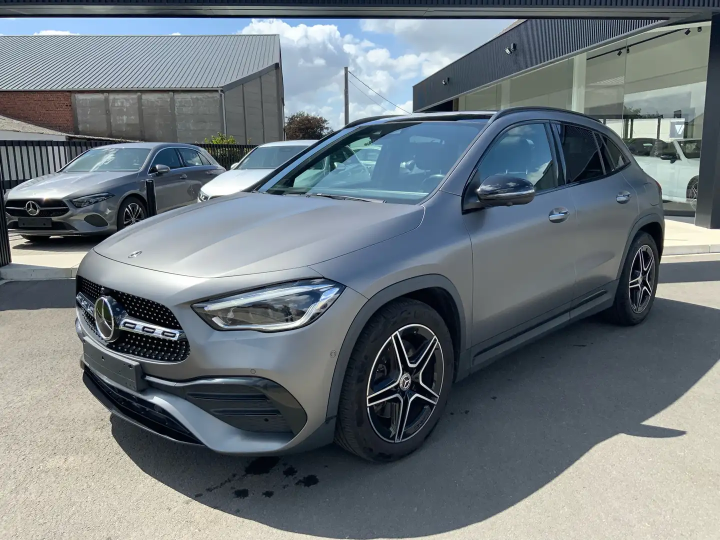Mercedes-Benz GLA 250 AMG Line /Panoramaschuifdak /KEYLESS GO Gris - 2
