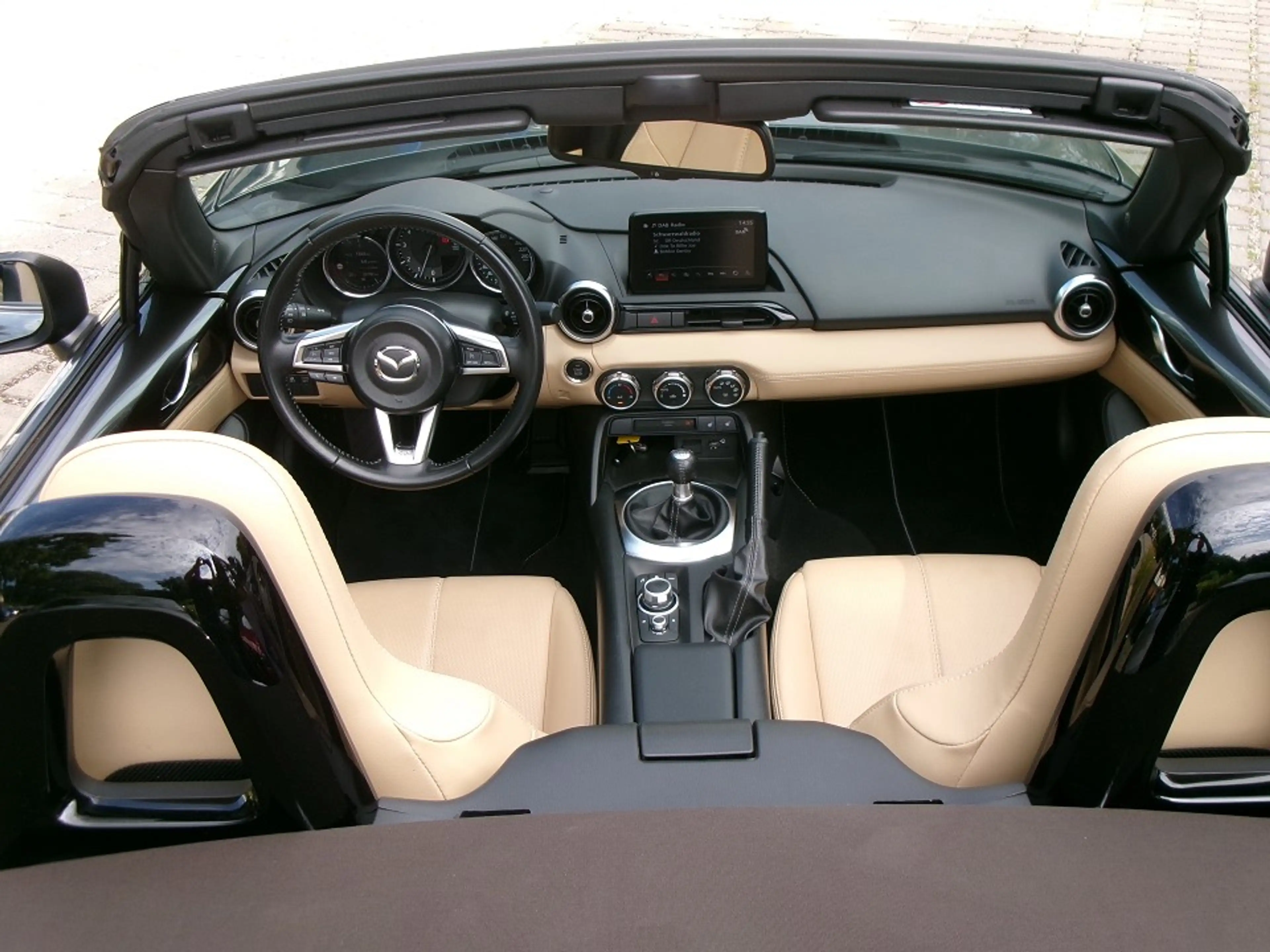 Mazda MX-5 Roadster SKYACTIV-G 1.5 6GS AL-Selection DES-P ACT — photo 8