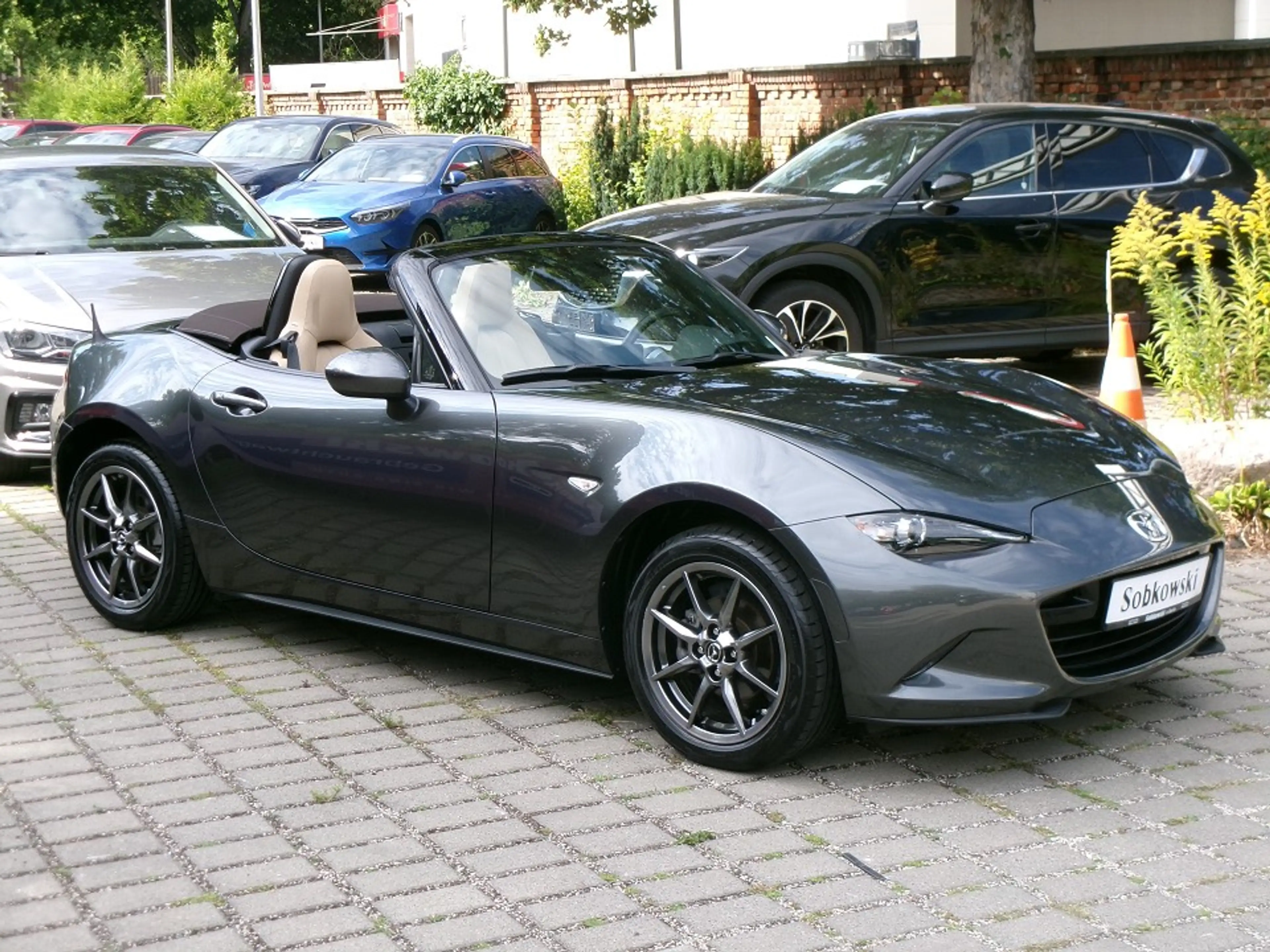 Mazda MX-5 Roadster SKYACTIV-G 1.5 6GS AL-Selection DES-P ACT — photo 6