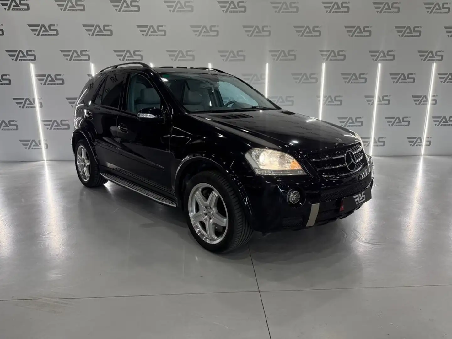 Mercedes-Benz ML 320 63 AMG Azul - 2